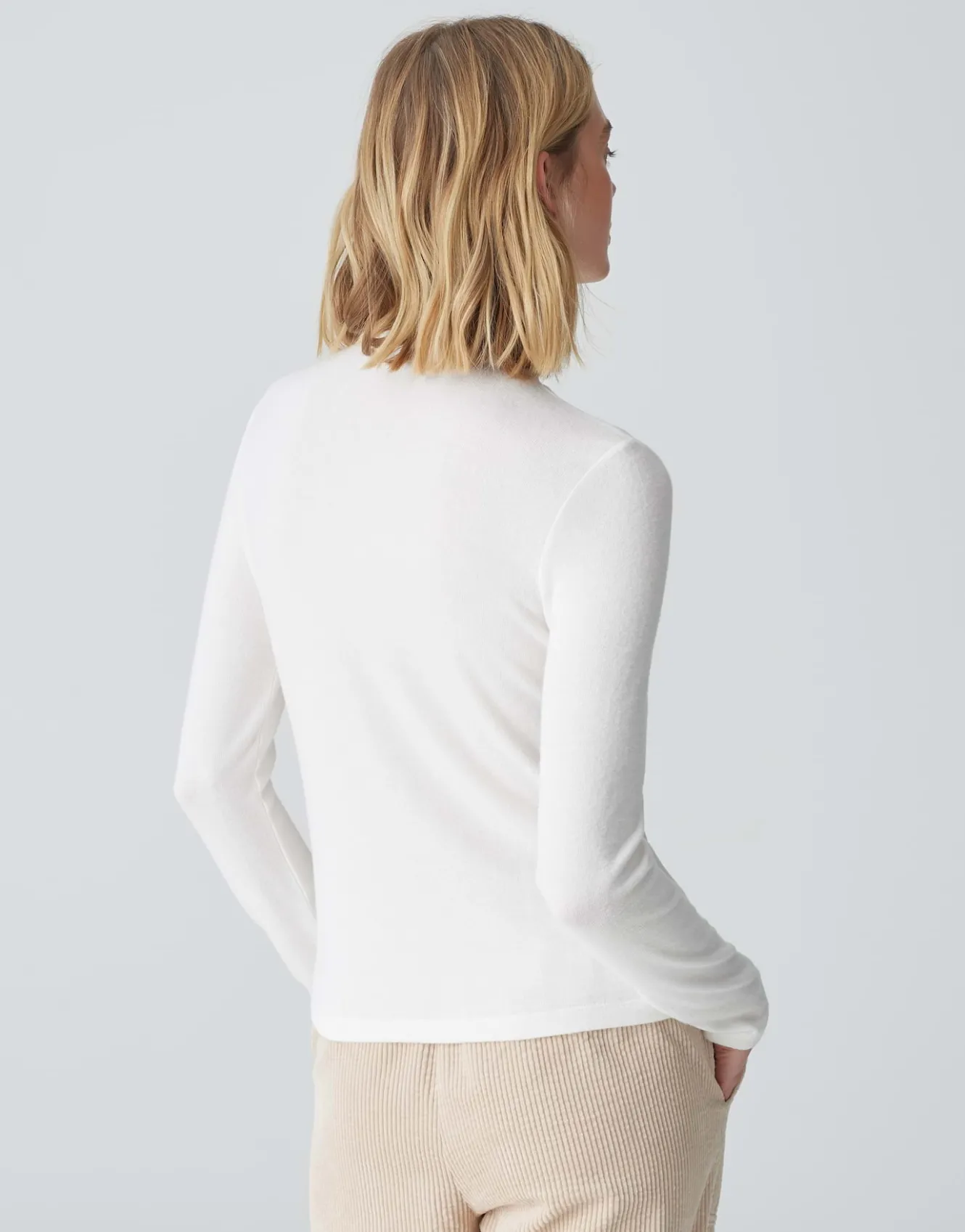 basicshirt_sasemin_wei_online_bestellen_2.webp OPUS Basicshirt Sasemin Weiß Online Bestellen^Damen Basics | Shirts