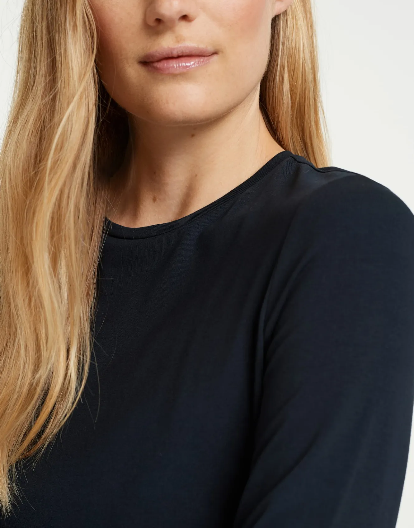 basicshirt_smilla_blau_online_bestellen_3.webp OPUS Basicshirt Smilla Blau Online Bestellen^Damen Shirts