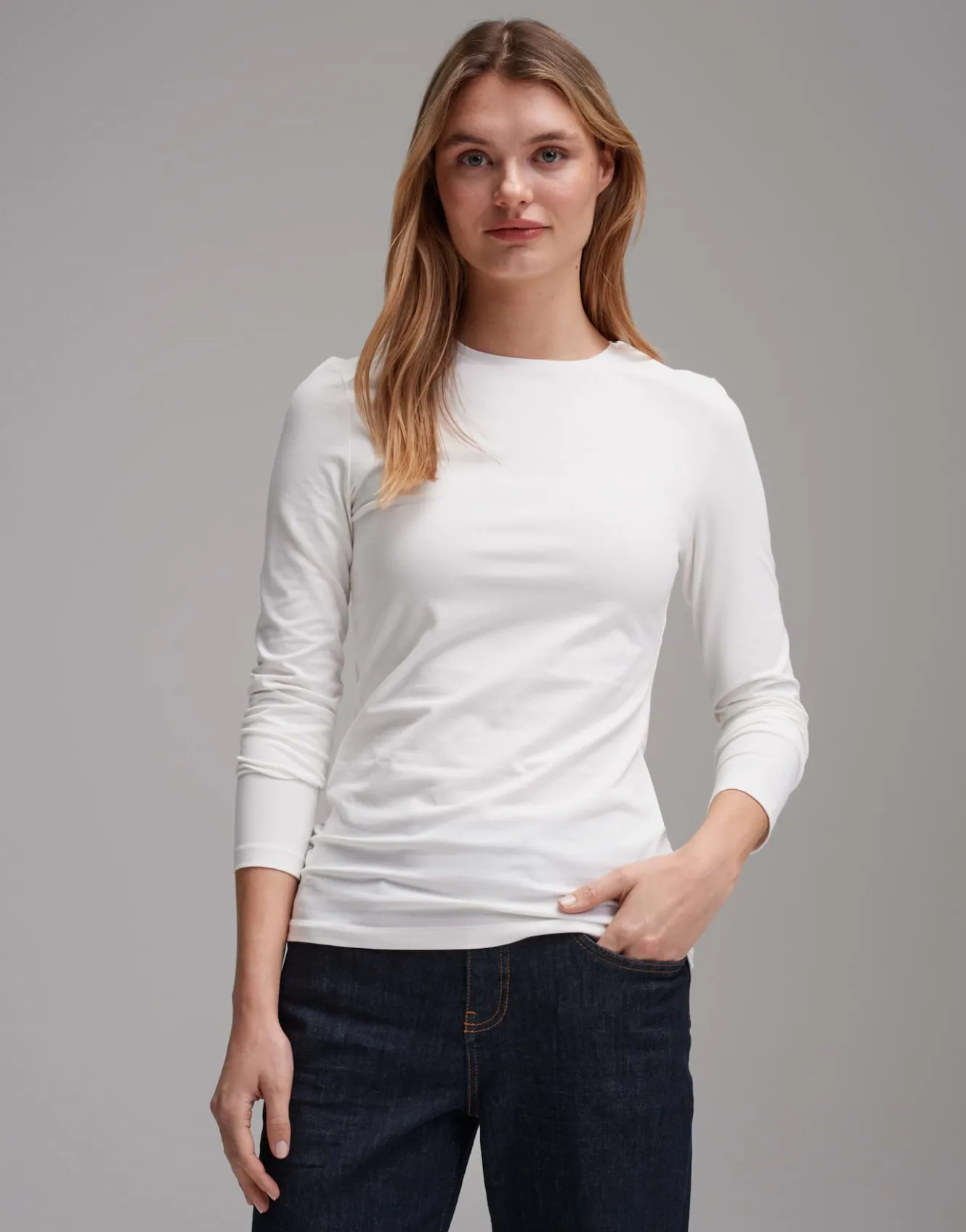 basicshirt_smilla_wei_online_bestellen_1.webp OPUS Basicshirt Smilla Weiß Online Bestellen^Damen Basics | Shirts