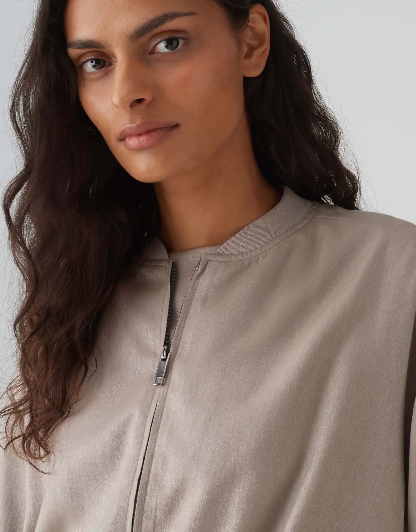 blouson_jaletta_braun_online_bestellen_4.webp OPUS Blouson Jaletta Braun Online Bestellen^Damen Blazer / Westen