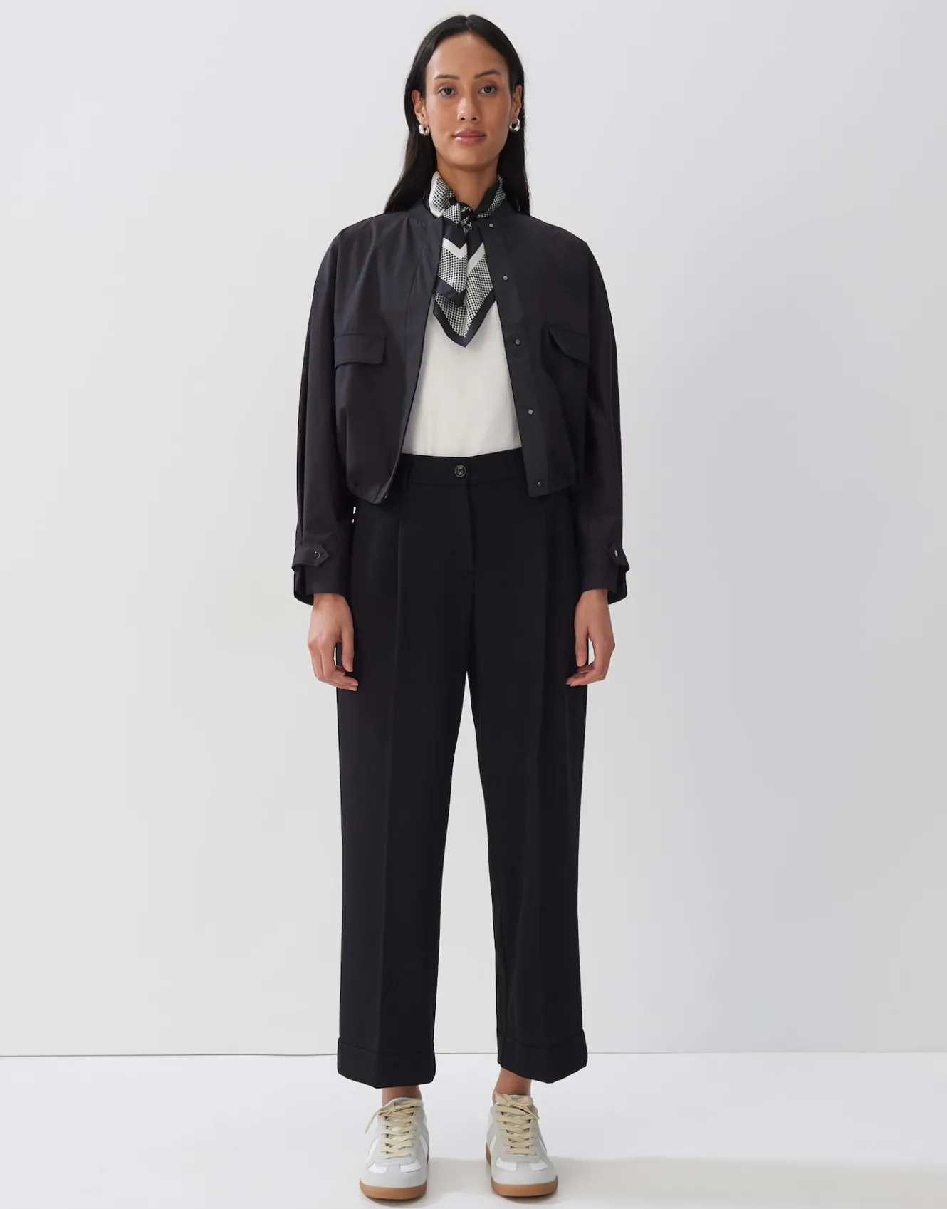 blouson_norty_schwarz_online_bestellen_0.webp OPUS Blouson Norty Schwarz Online Bestellen^Damen Blazer / Westen