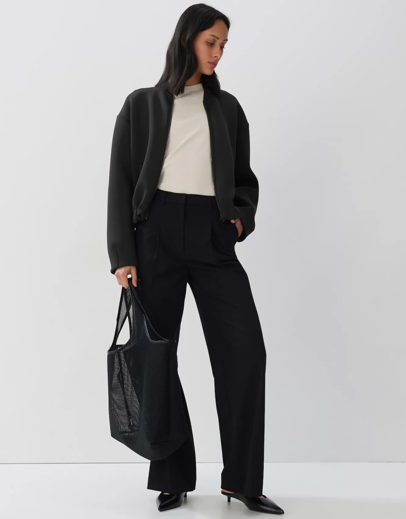 blouson_ukuya_schwarz_online_bestellen_6.webp OPUS Blouson Ukuya Schwarz Online Bestellen^Damen Sweat | Blazer / Westen