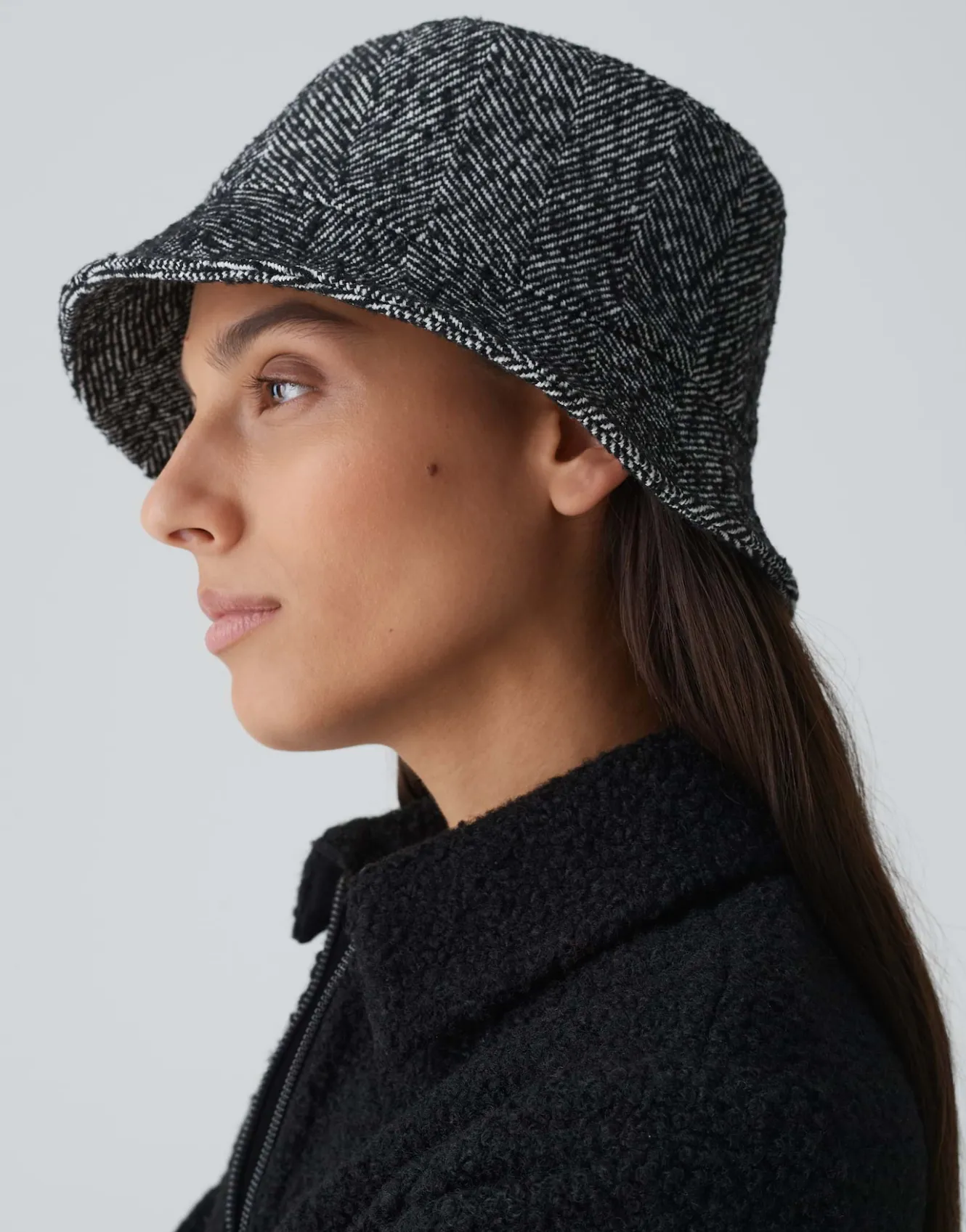 bucket_hat_awerpa_hat_schwarz_online_bestellen_1.webp OPUS Bucket Hat Awerpa Hat Schwarz Online Bestellen^Damen Accessoires