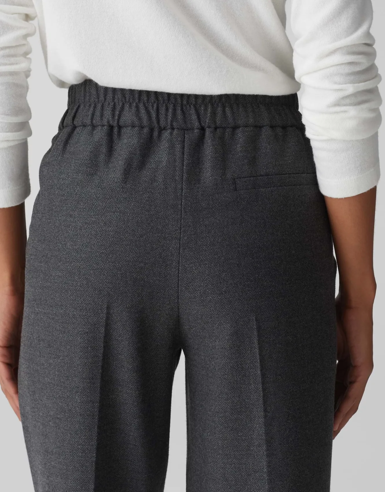 bundfaltenhose_maikito_soft_grau_online_bestellen_4.webp OPUS Bundfaltenhose Maikito Soft Grau Online Bestellen^Damen Hosen