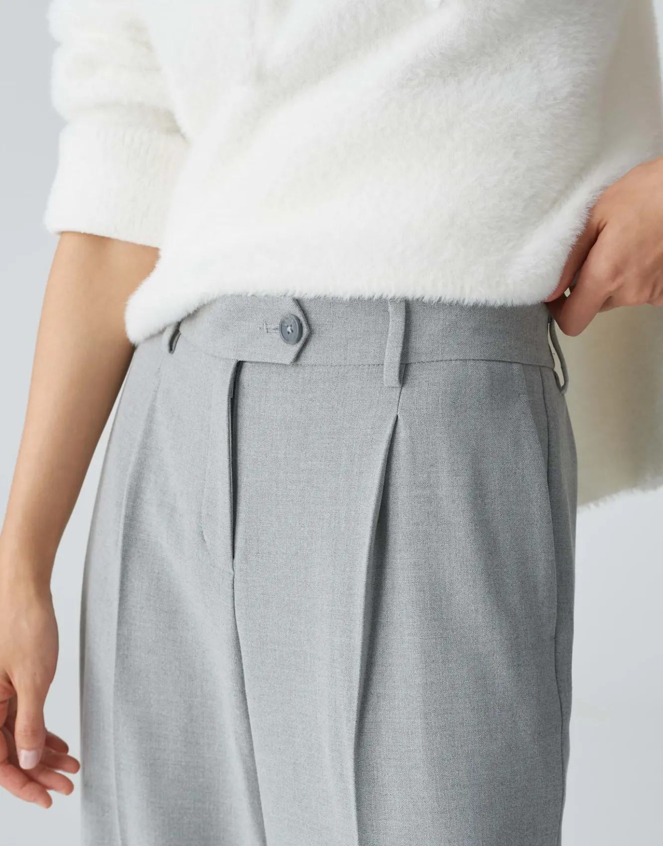 bundfaltenhose_morina_grau_online_bestellen_5.webp OPUS Bundfaltenhose Morina Grau Online Bestellen^Damen Hosen