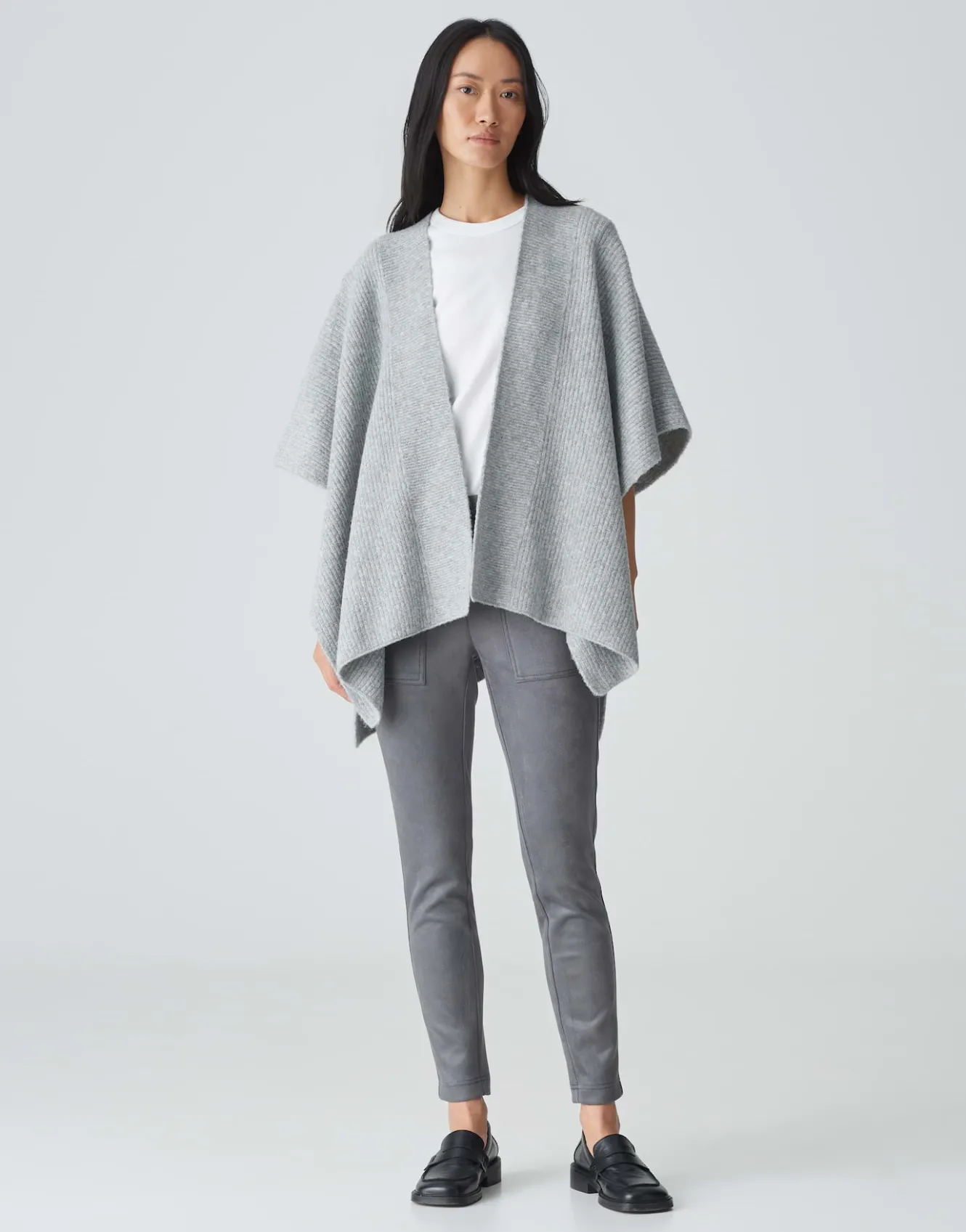 cape_ablanki_cape_grau_online_bestellen_0.webp OPUS Cape Ablanki Cape Grau Online Bestellen^Damen Strick | Accessoires