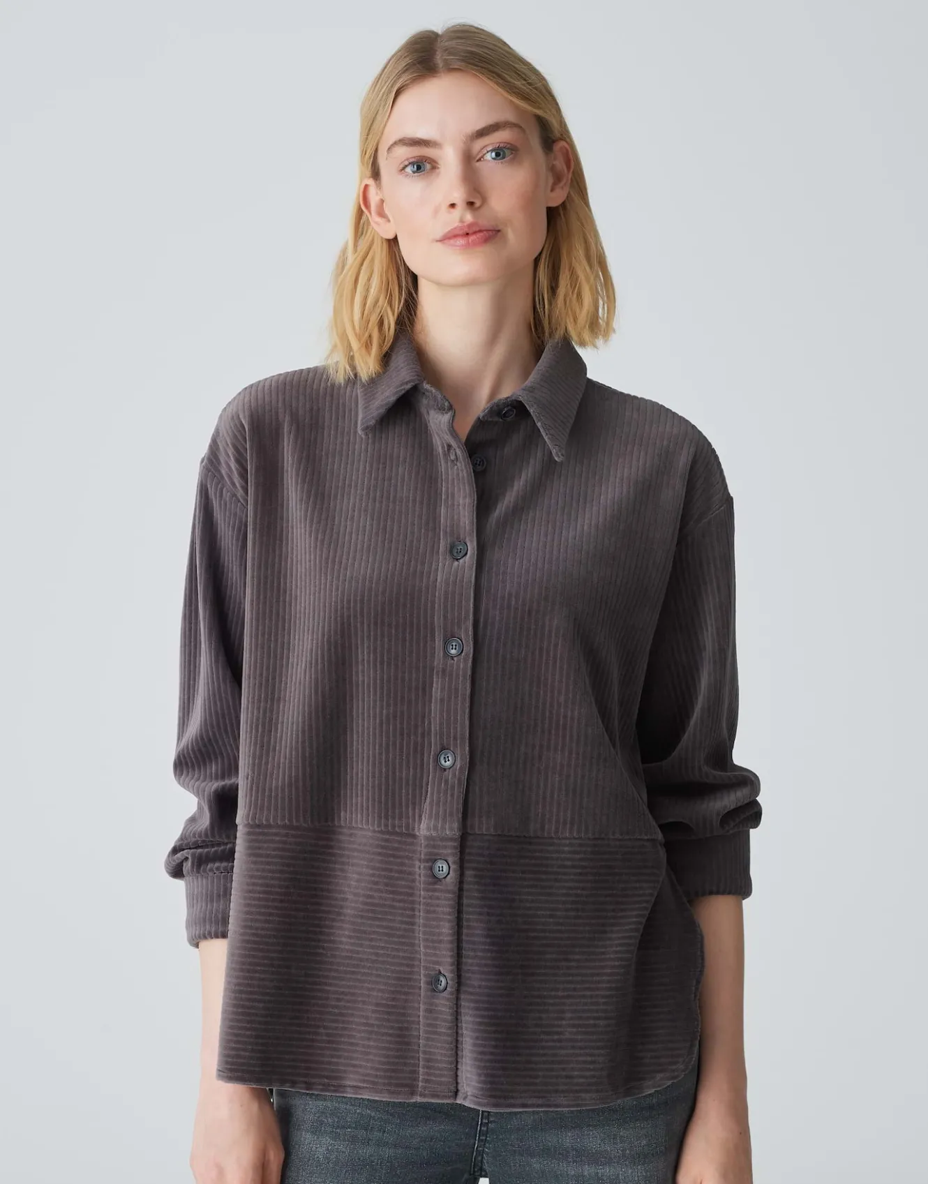 cordbluse_flevo_grau_online_bestellen_1.webp OPUS Cordbluse Flevo Grau Online Bestellen^Damen Blusen