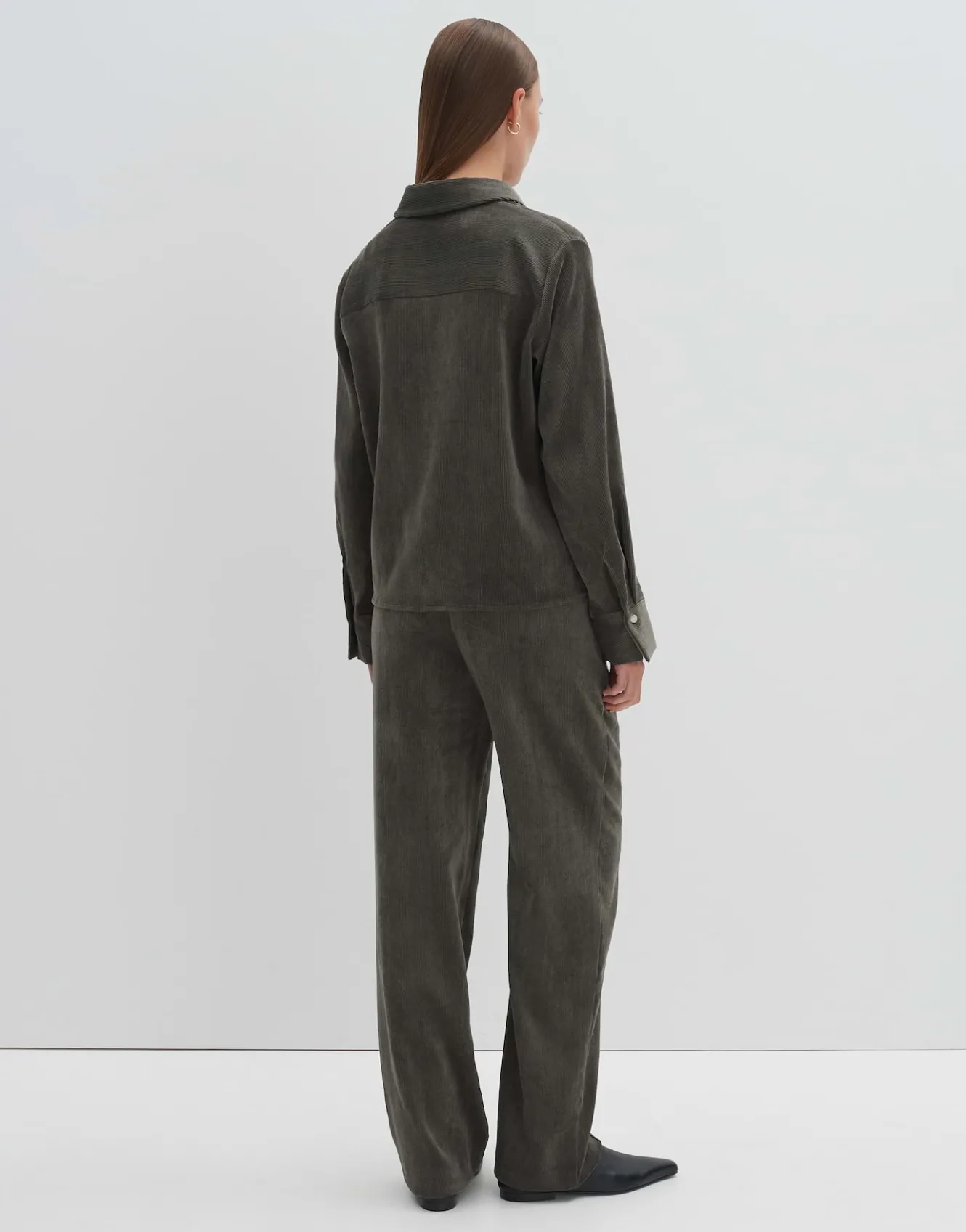 cordbluse_zortney_detail_grn_online_bestellen_2.webp OPUS Cordbluse Zortney Detail Grün Online Bestellen^Damen Blusen