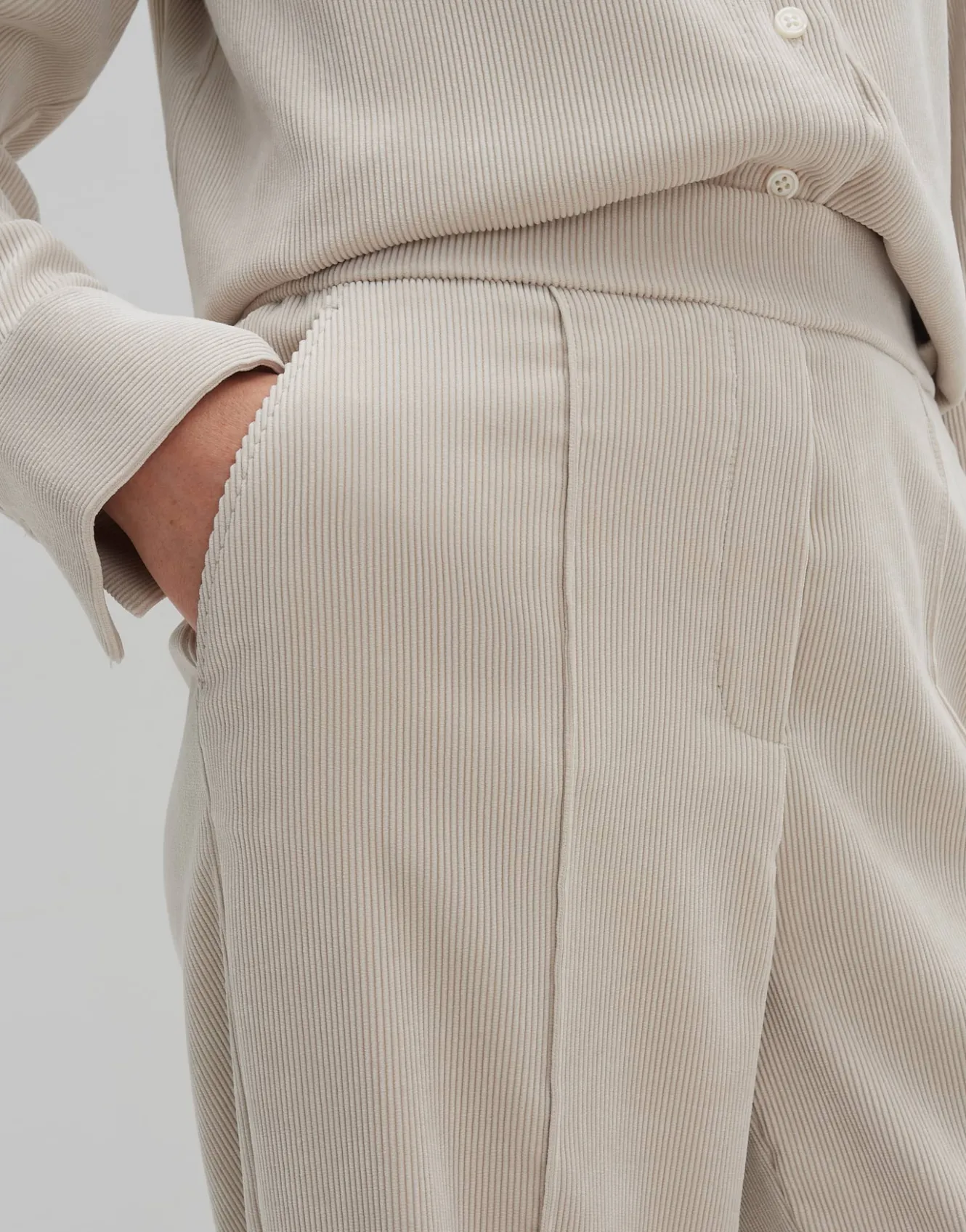 cordhose_cenya_corduroy_beige_online_bestellen_5.webp OPUS Cordhose Cenya Corduroy Beige Online Bestellen^Damen Hosen