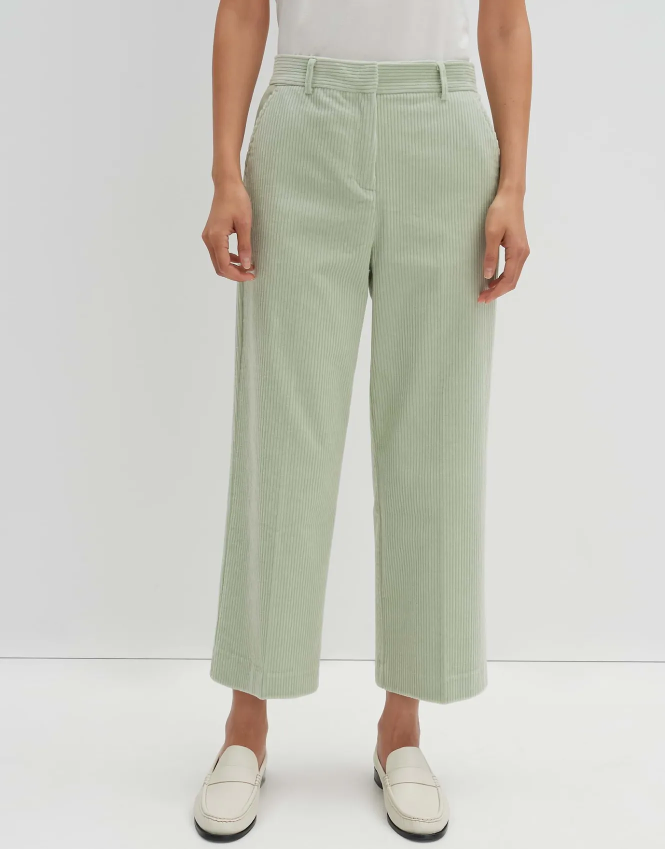 cordhose_cisilia_corduroy_grn_online_bestellen_1.webp OPUS Cordhose Cisilia Corduroy Grün Online Bestellen^Damen Hosen