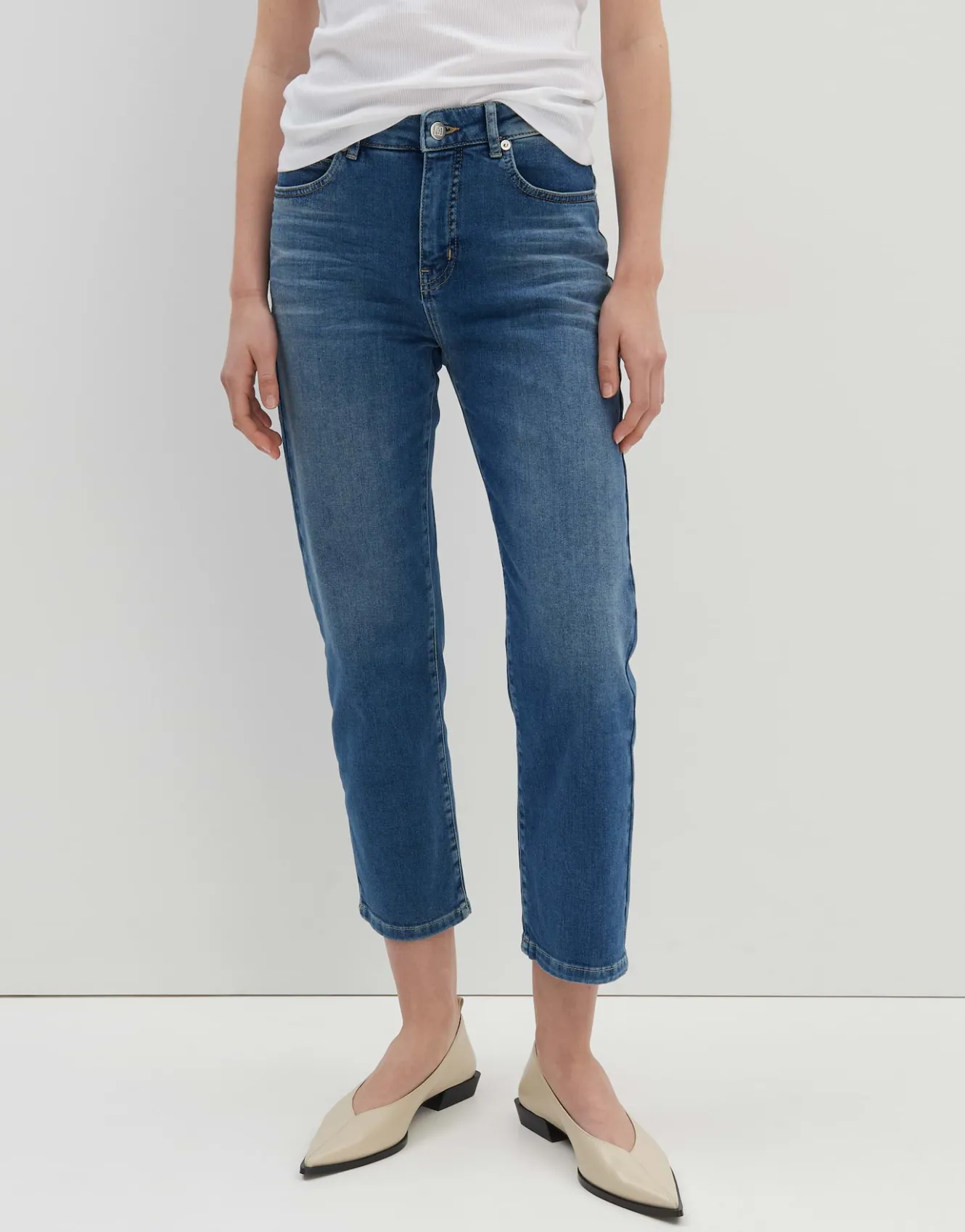 cropped_relaxed_jeans_corah_blau_online_bestellen_1.webp OPUS Cropped Relaxed Jeans Corah Blau Online Bestellen^Damen Jeans
