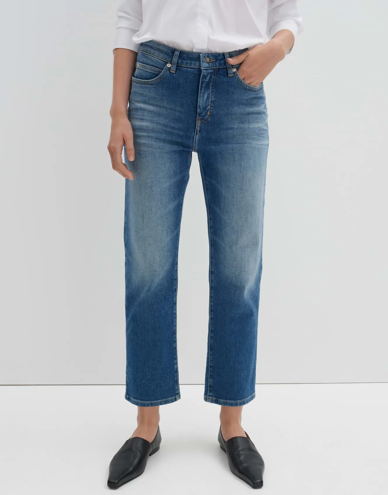 cropped_relaxed_jeans_corah_iconic_blau_online_bestellen_1.webp OPUS Cropped Relaxed Jeans Corah Iconic Blau Online Bestellen^Damen Jeans