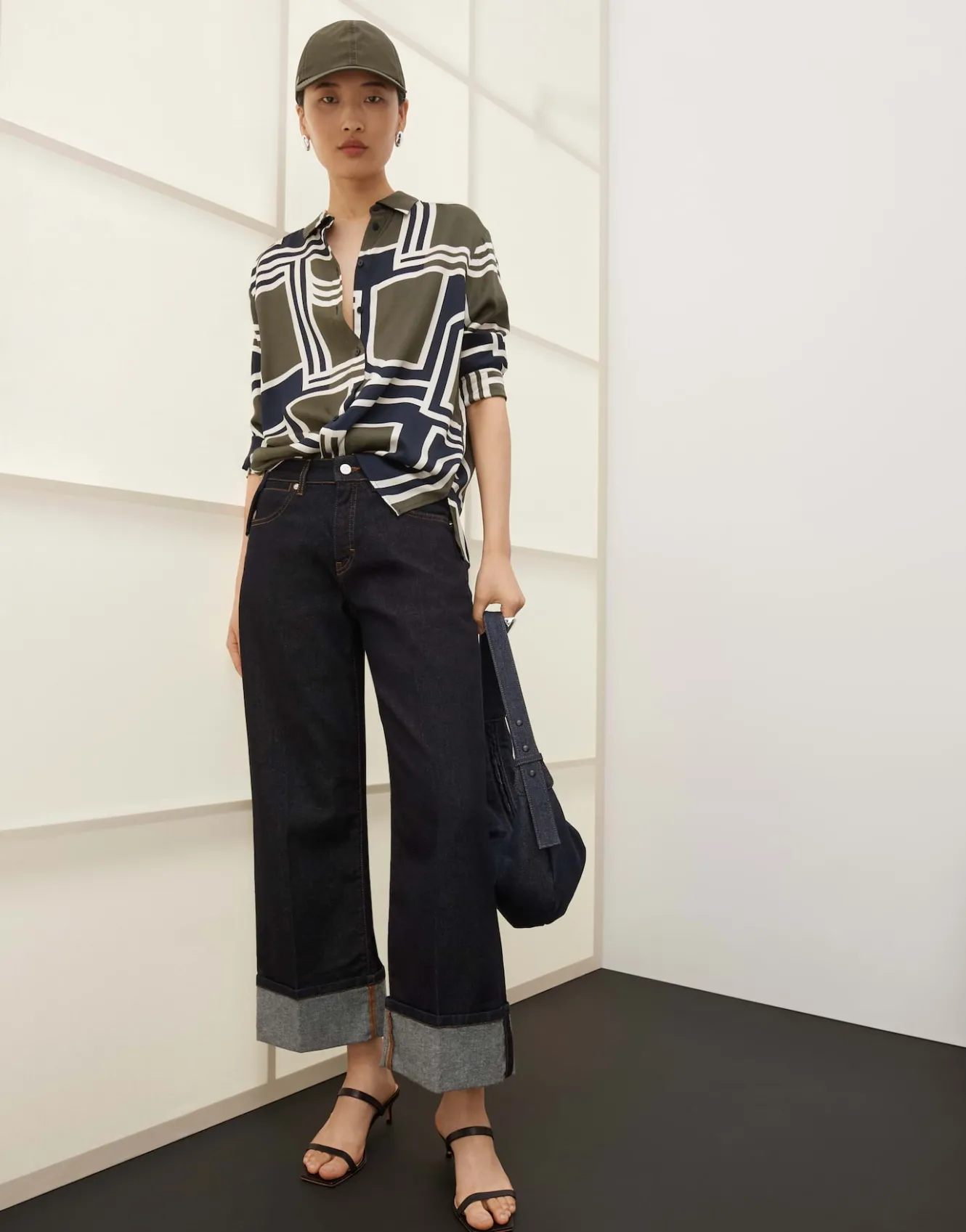 cropped_wide_jeans_cellma_turn_up_blau_online_bestellen_8.webp OPUS Cropped Wide Jeans Cellma Turn Up Blau Online Bestellen^Damen Jeans