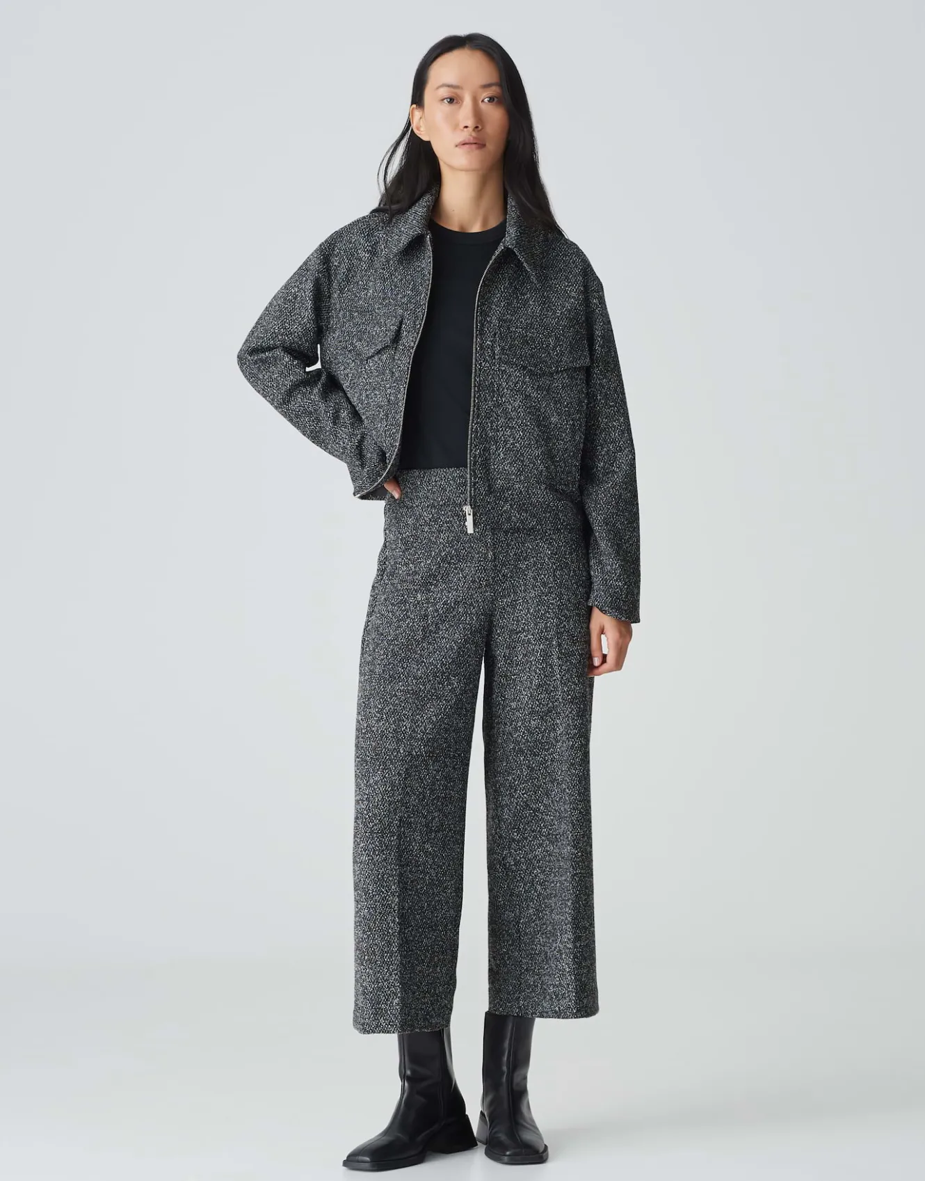 culotte_misha_boucle_schwarz_online_bestellen_6.webp OPUS Culotte Misha Boucle Schwarz Online Bestellen^Damen Hosen