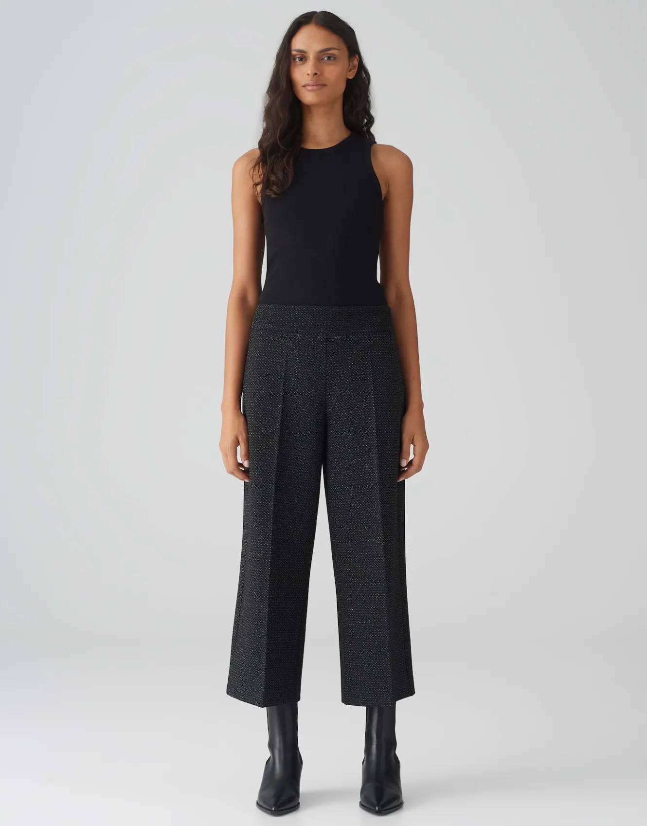culotte_misha_festive_schwarz_online_bestellen_0.webp OPUS Culotte Misha Festive Schwarz Online Bestellen^Damen Hosen