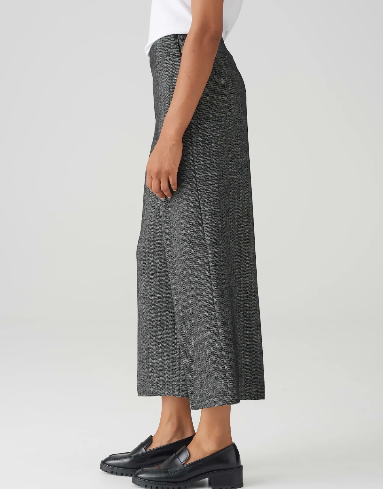 culotte_misha_tradition_schwarz_online_bestellen_3.webp OPUS Culotte Misha Tradition Schwarz Online Bestellen^Damen Hosen