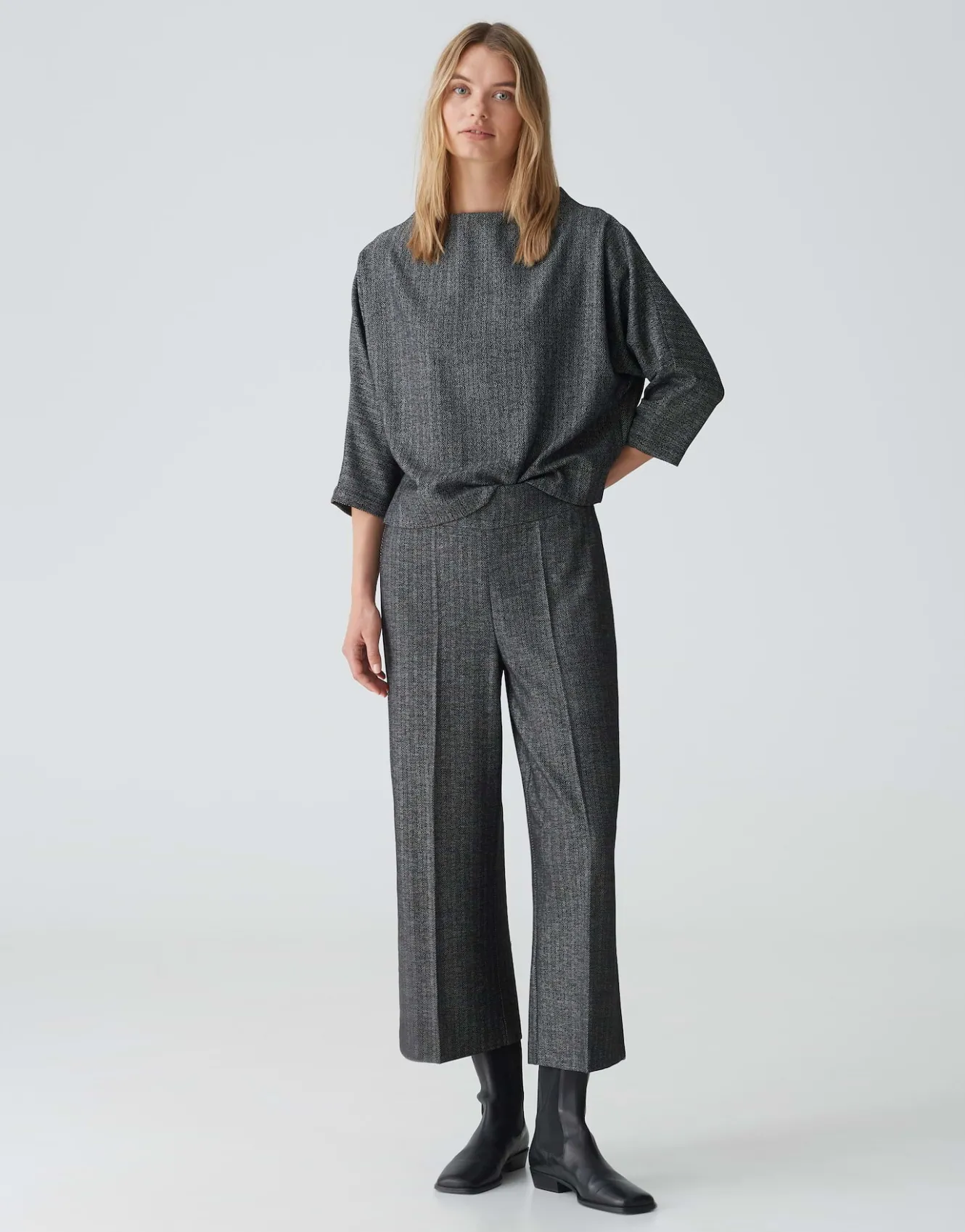 culotte_misha_tradition_schwarz_online_bestellen_9.webp OPUS Culotte Misha Tradition Schwarz Online Bestellen^Damen Hosen