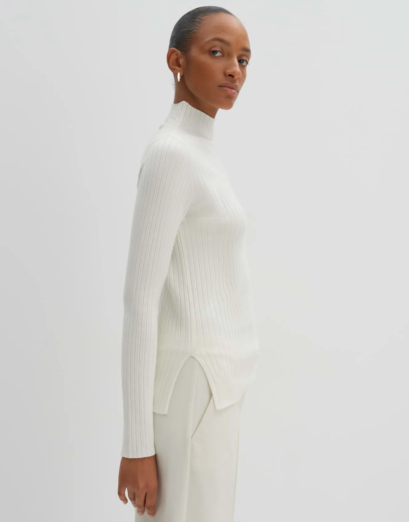 feinstrickpullover_tippi_soft_wei_online_bestellen_3.webp OPUS Feinstrickpullover Tippi Soft Weiß Online Bestellen^Damen Strick