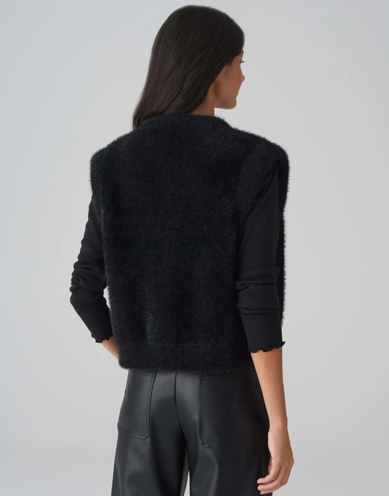 fellweste_desto_schwarz_online_bestellen_2.webp OPUS Fellweste Desto Schwarz Online Bestellen^Damen Blazer / Westen