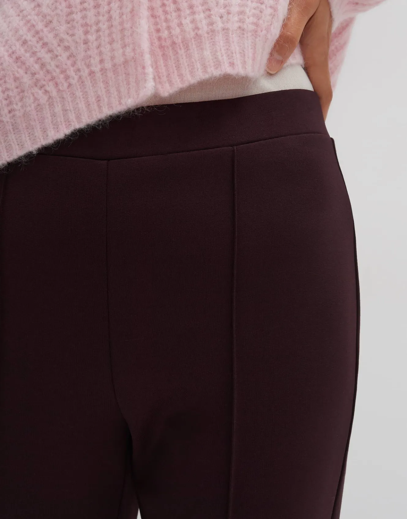 flared_pants_curinna_detail_rot_online_bestellen_5.webp OPUS Flared Pants Curinna Detail Rot Online Bestellen^Damen Hosen