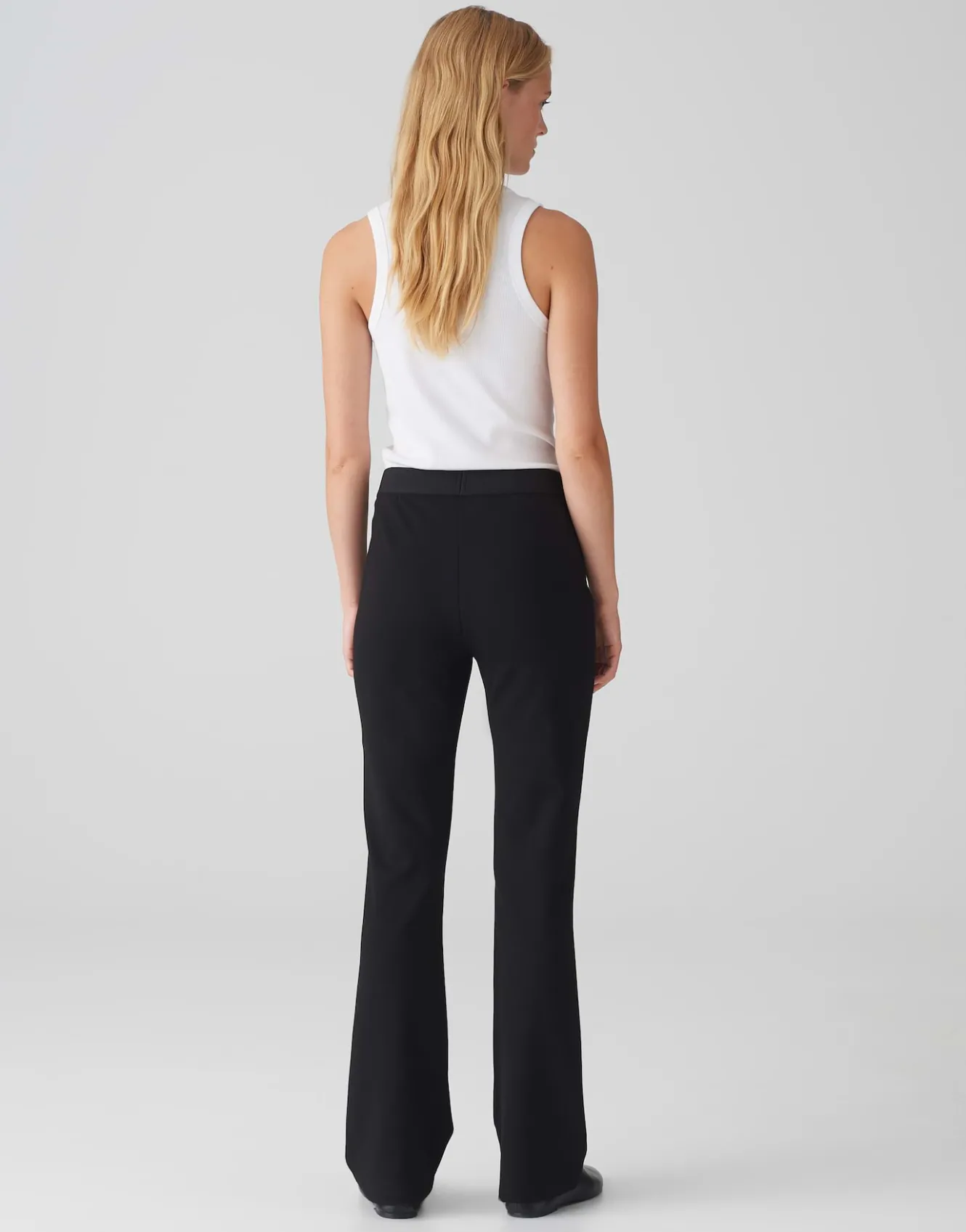 flared_pants_erja_sporty_schwarz_online_bestellen_2.webp OPUS Flared Pants Erja Sporty Schwarz Online Bestellen^Damen Hosen