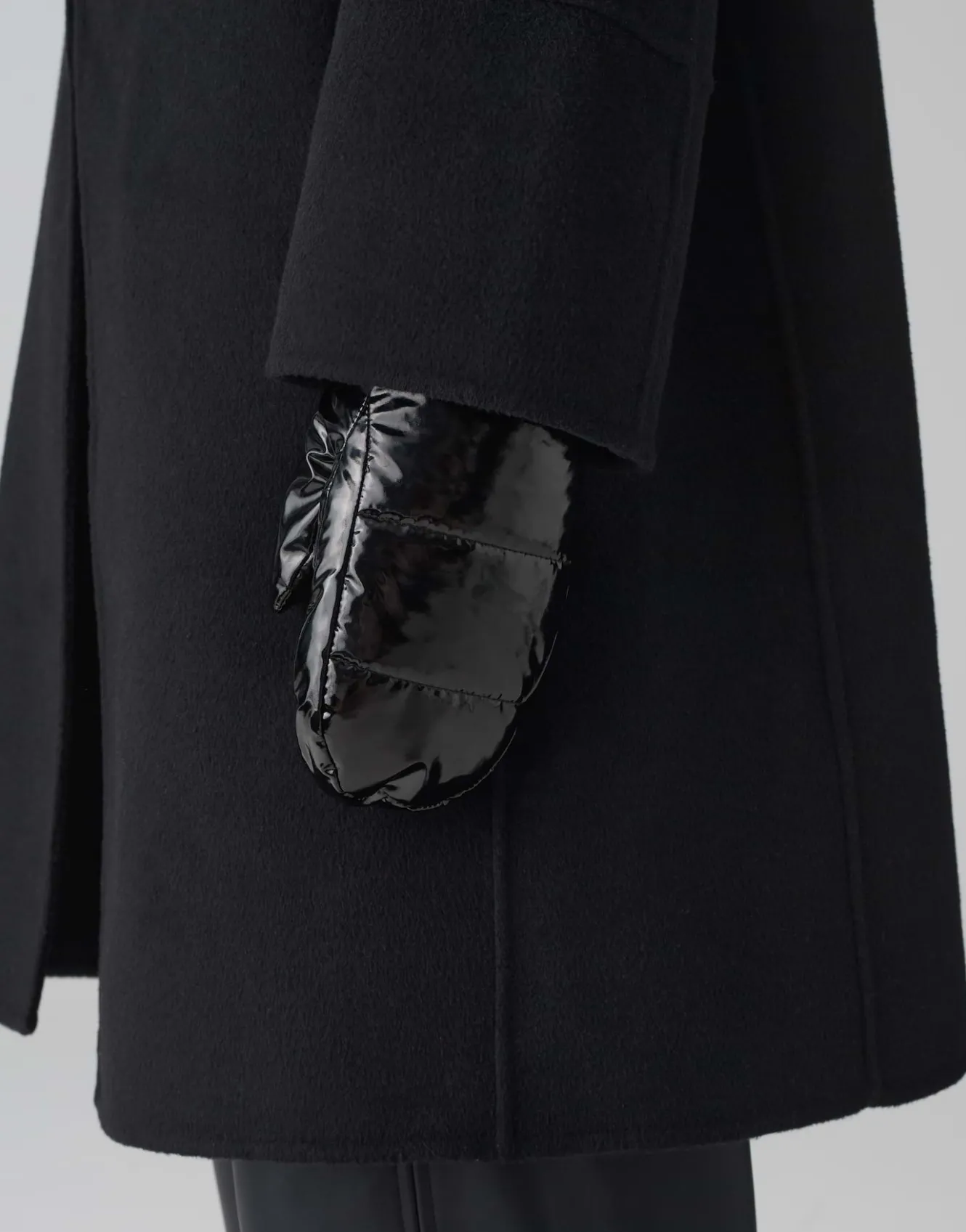 fustling_acosmo_gloves_schwarz_online_bestellen_1.webp OPUS Fäustling Acosmo Gloves Schwarz Online Bestellen^Damen Accessoires
