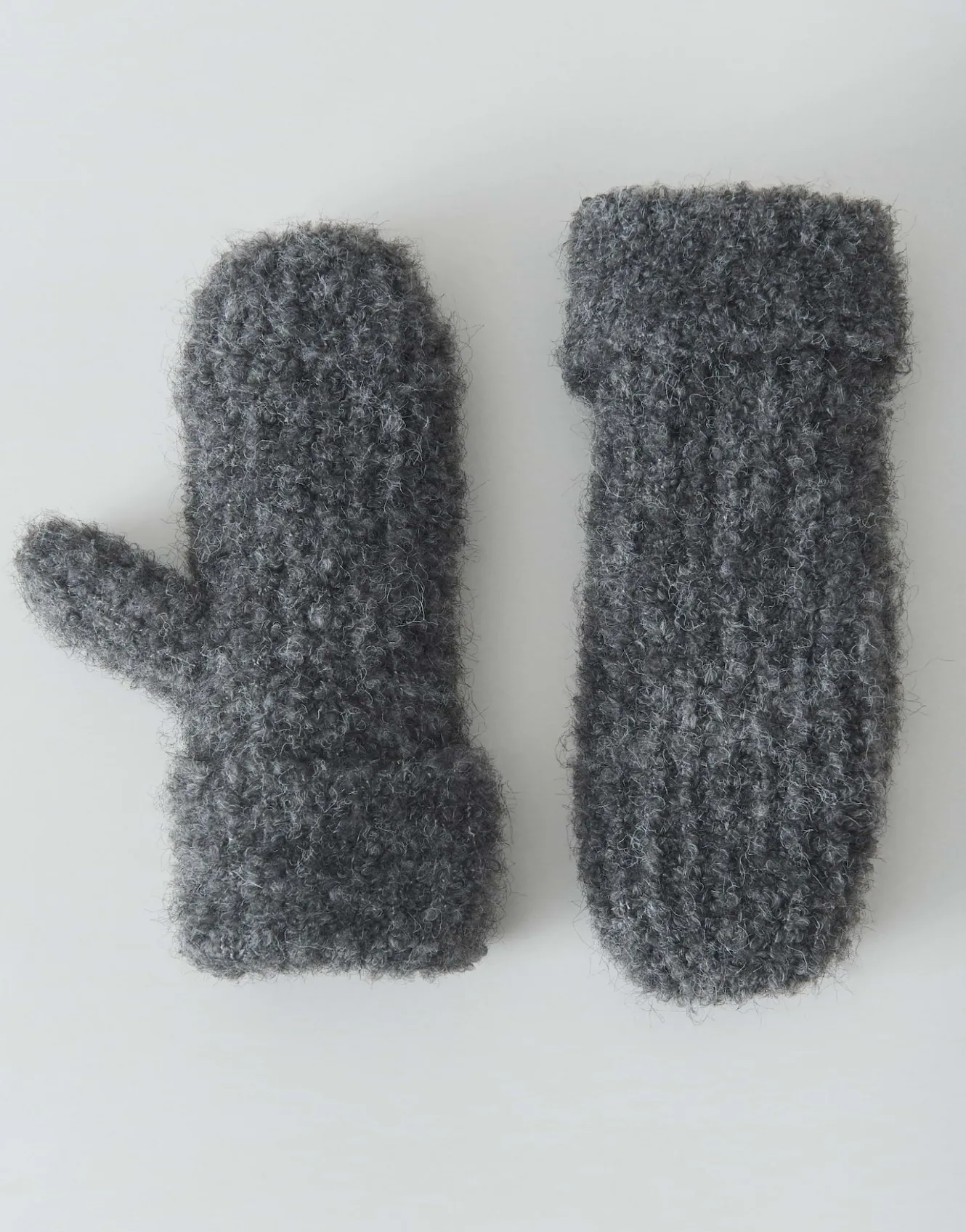 fustling_apati_gloves_grau_online_bestellen_3.webp OPUS Fäustling Apati Gloves Grau Online Bestellen^Damen Accessoires
