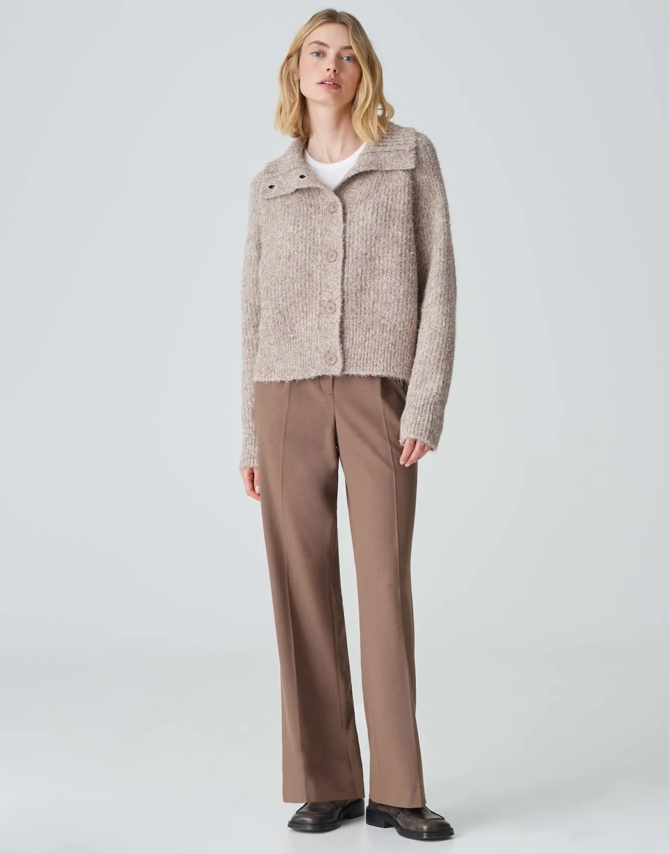 grobstrickjacke_dazzi_braun_online_bestellen_6.webp OPUS Grobstrickjacke Dazzi Braun Online Bestellen^Damen Strick