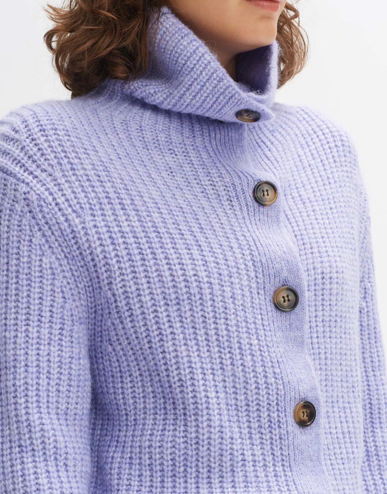 grobstrickjacke_dokuli_lila_online_bestellen_4.webp OPUS Grobstrickjacke Dokuli Lila Online Bestellen^Damen Strick