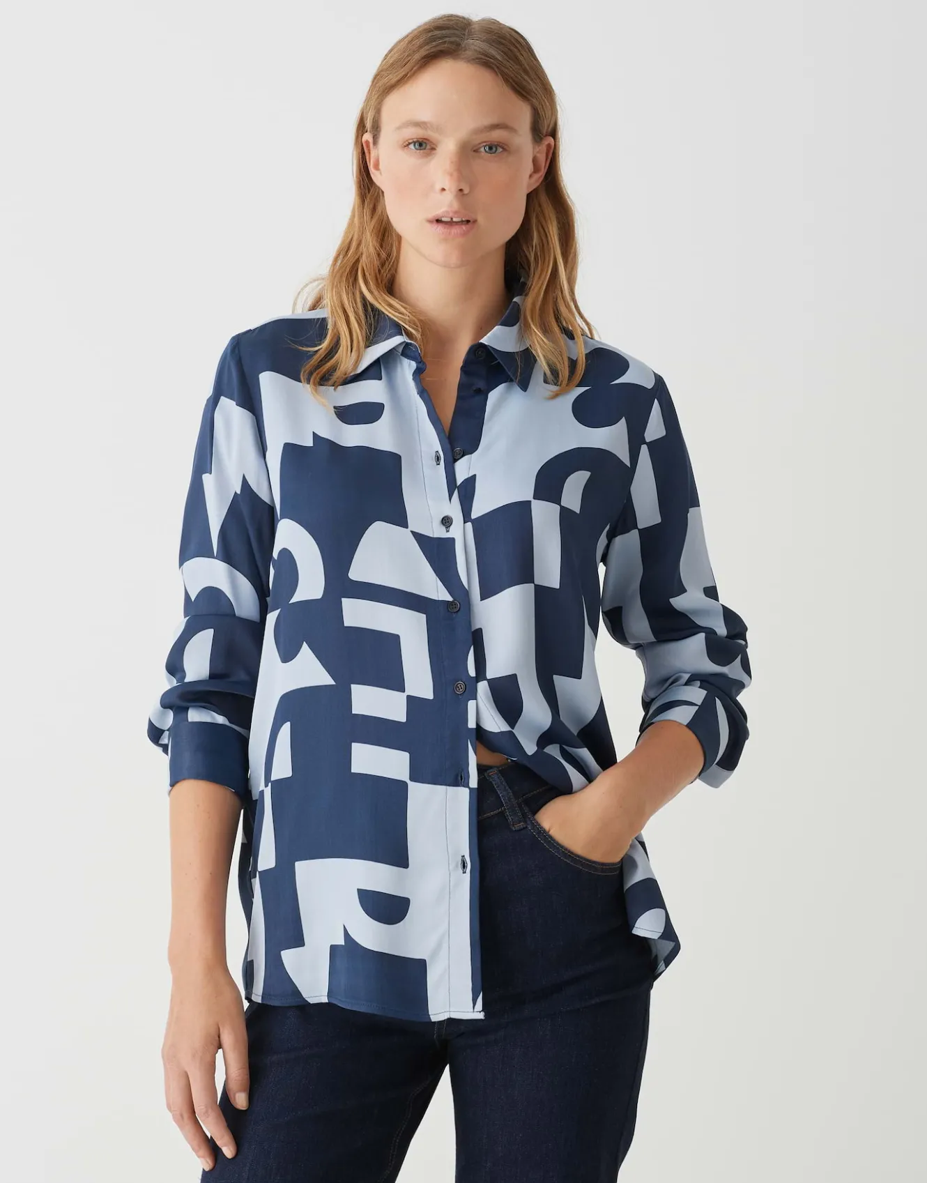 hemdbluse_falkina_bold_blau_online_bestellen_1.webp OPUS Hemdbluse Falkina Bold Blau Online Bestellen^Damen Blusen