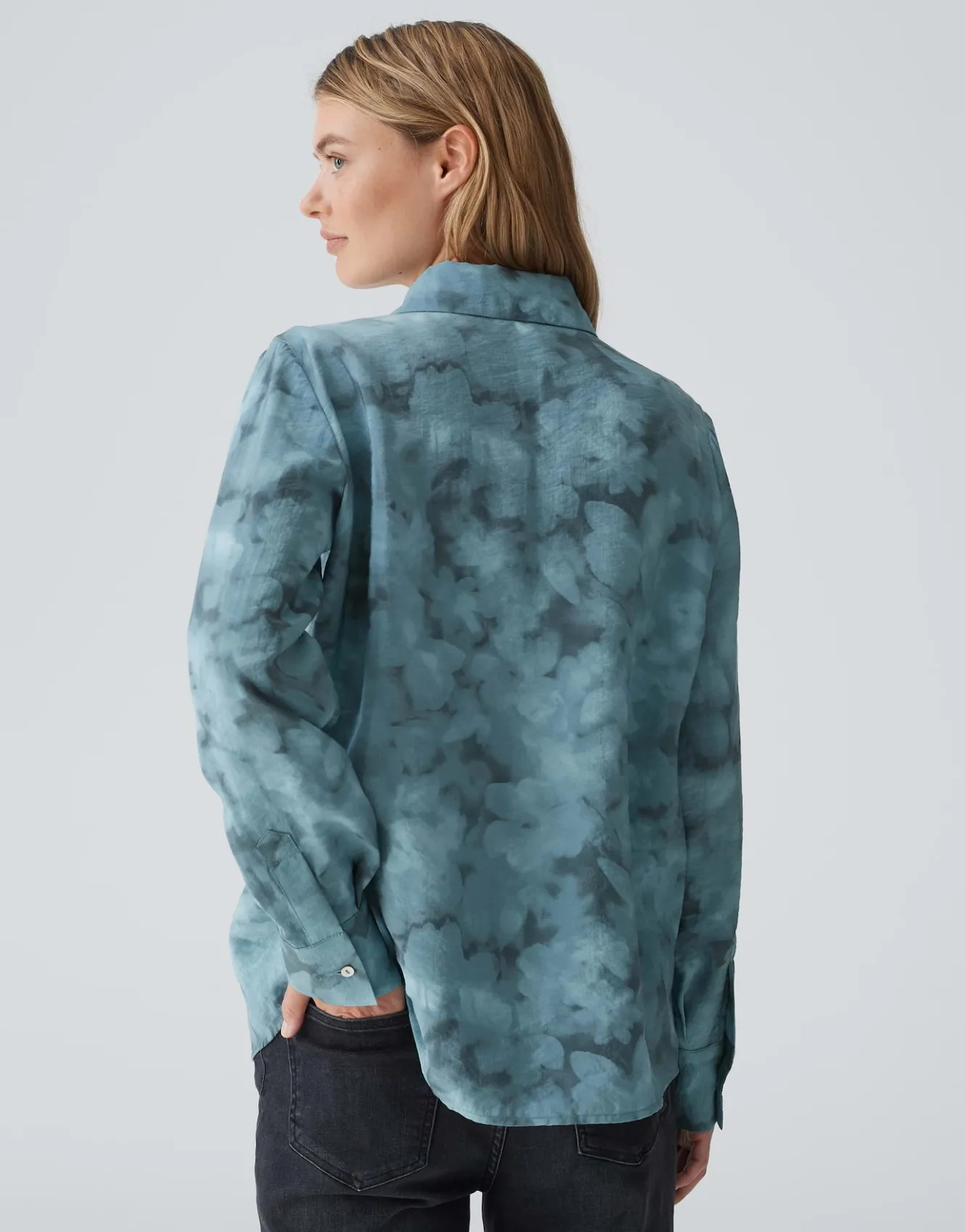 hemdbluse_falkina_faded_blau_online_bestellen_2.webp OPUS Hemdbluse Falkina Faded Blau Online Bestellen^Damen Blusen