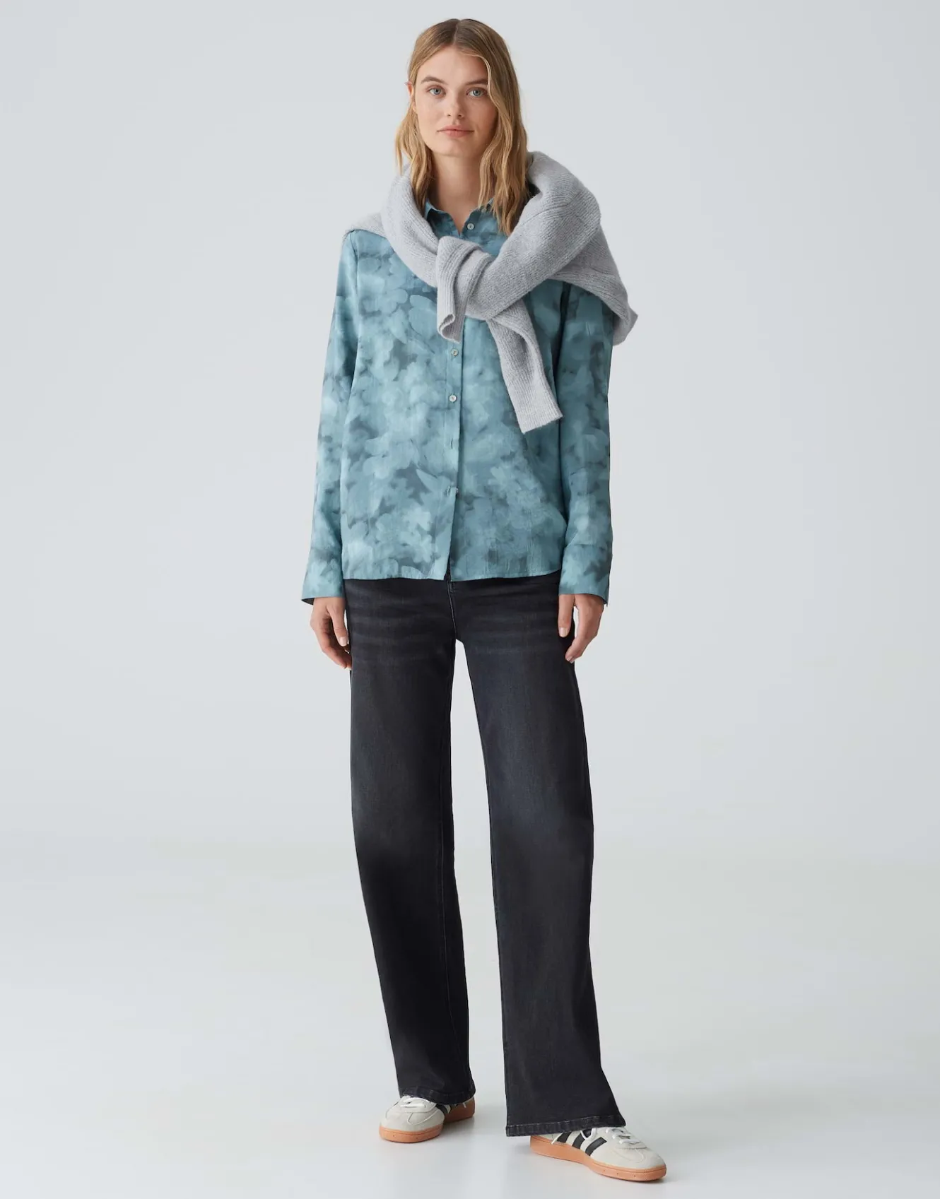 hemdbluse_falkina_faded_blau_online_bestellen_5.webp OPUS Hemdbluse Falkina Faded Blau Online Bestellen^Damen Blusen