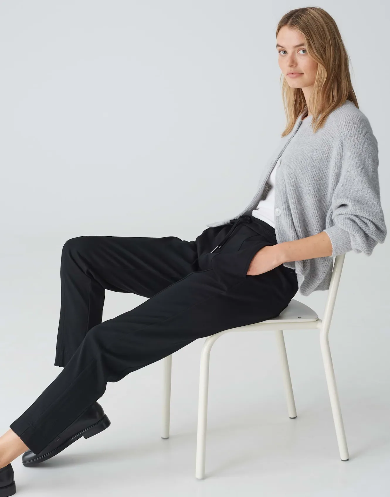 jogpants_elopa_remix_schwarz_online_bestellen_8.webp OPUS Jogpants Elopa Remix Schwarz Online Bestellen^Damen Hosen