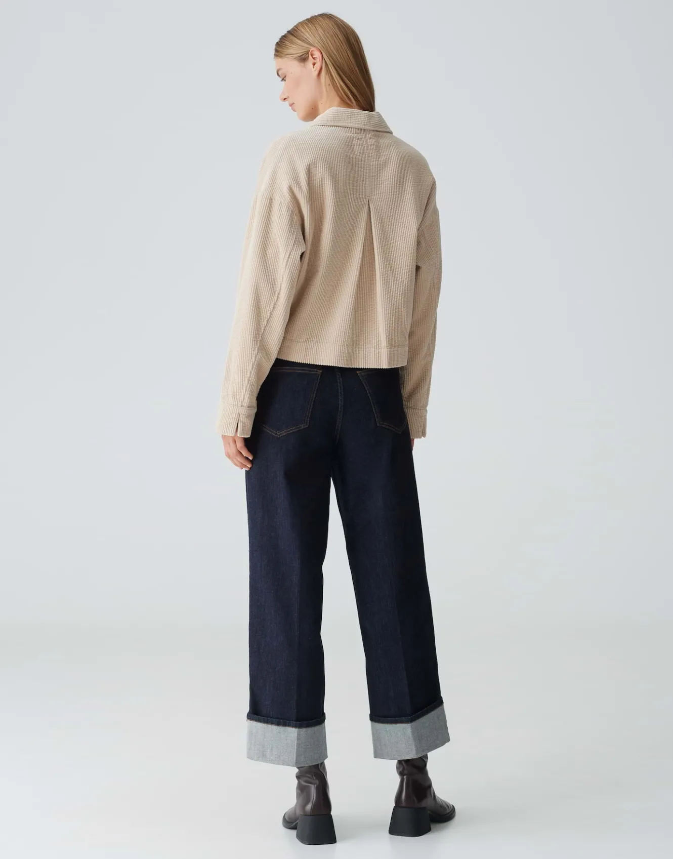 kurzjacke_hennja_beige_online_bestellen_2.webp OPUS Kurzjacke Hennja Beige Online Bestellen^Damen Jacken / Mäntel | Blazer / Westen
