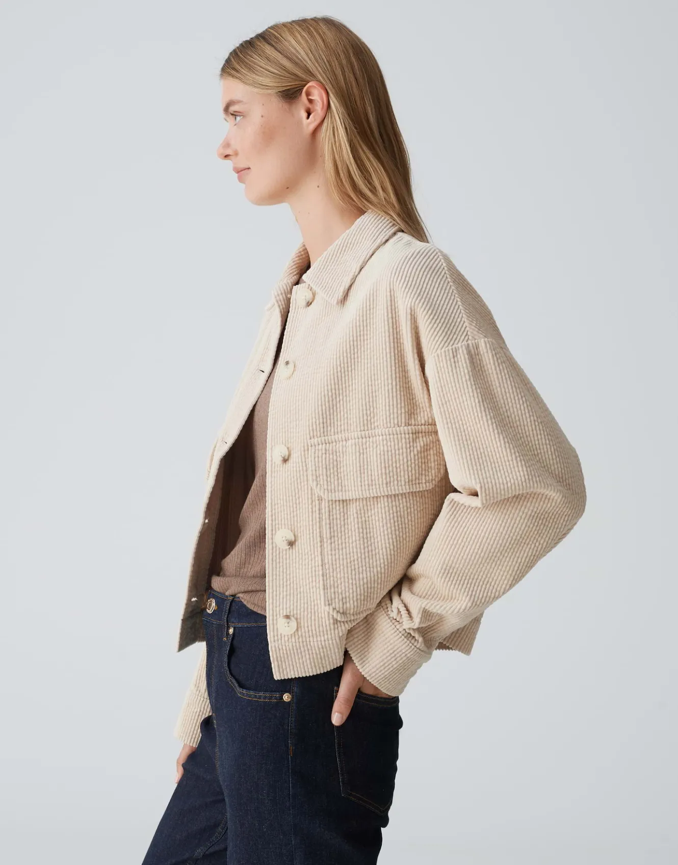 kurzjacke_hennja_beige_online_bestellen_3.webp OPUS Kurzjacke Hennja Beige Online Bestellen^Damen Jacken / Mäntel | Blazer / Westen