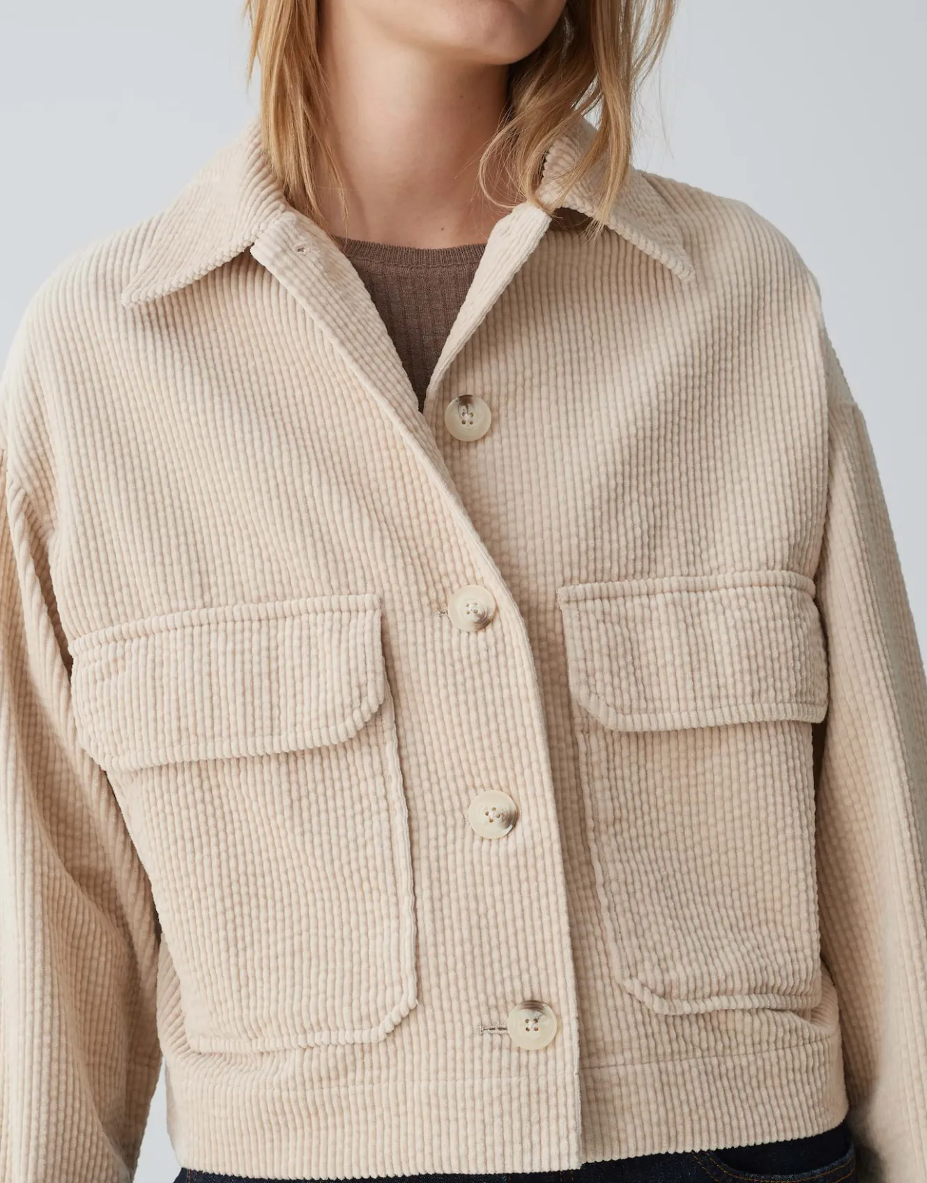 kurzjacke_hennja_beige_online_bestellen_5.webp OPUS Kurzjacke Hennja Beige Online Bestellen^Damen Jacken / Mäntel | Blazer / Westen