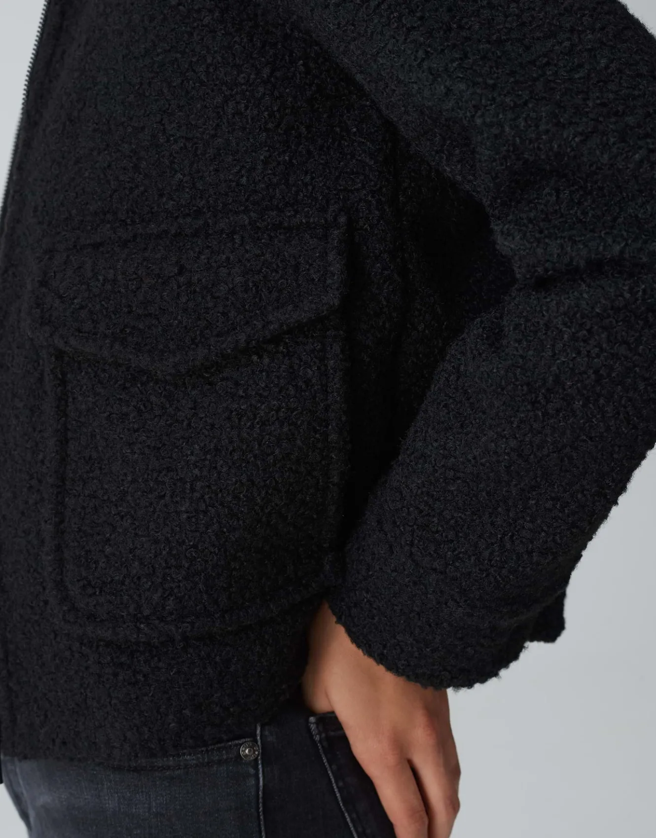 kurzjacke_holma_schwarz_online_bestellen_4.webp OPUS Kurzjacke Holma Schwarz Online Bestellen^Damen Jacken / Mäntel | Blazer / Westen