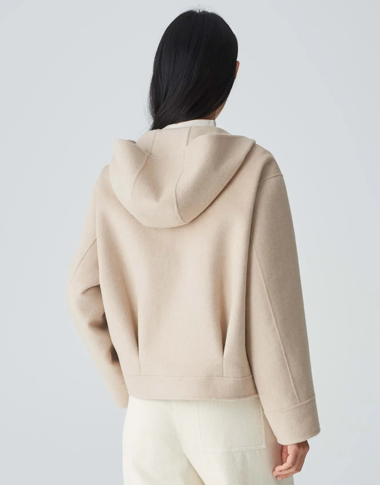 kurzjacke_jetty_beige_online_bestellen_2.webp OPUS Kurzjacke Jetty Beige Online Bestellen^Damen Jacken / Mäntel | Blazer / Westen