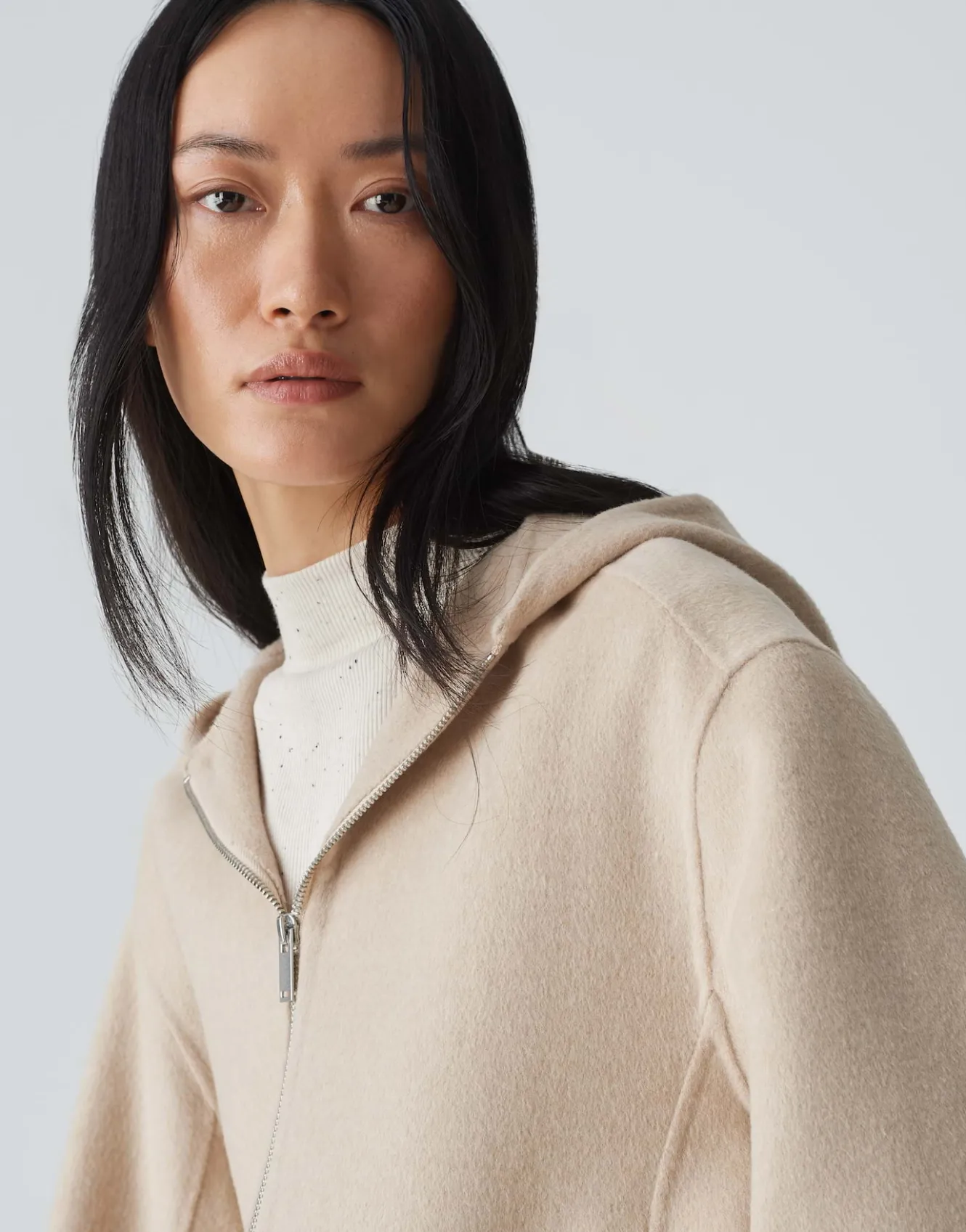 kurzjacke_jetty_beige_online_bestellen_5.webp OPUS Kurzjacke Jetty Beige Online Bestellen^Damen Jacken / Mäntel | Blazer / Westen