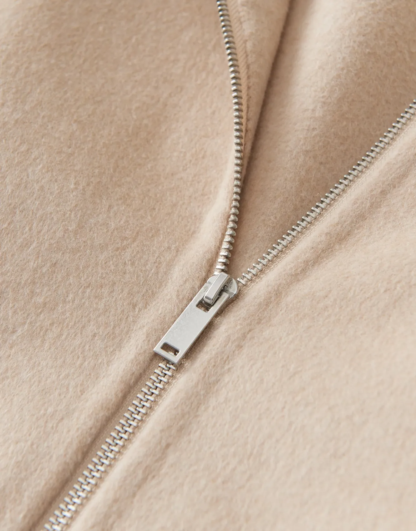 kurzjacke_jetty_beige_online_bestellen_8.webp OPUS Kurzjacke Jetty Beige Online Bestellen^Damen Jacken / Mäntel | Blazer / Westen