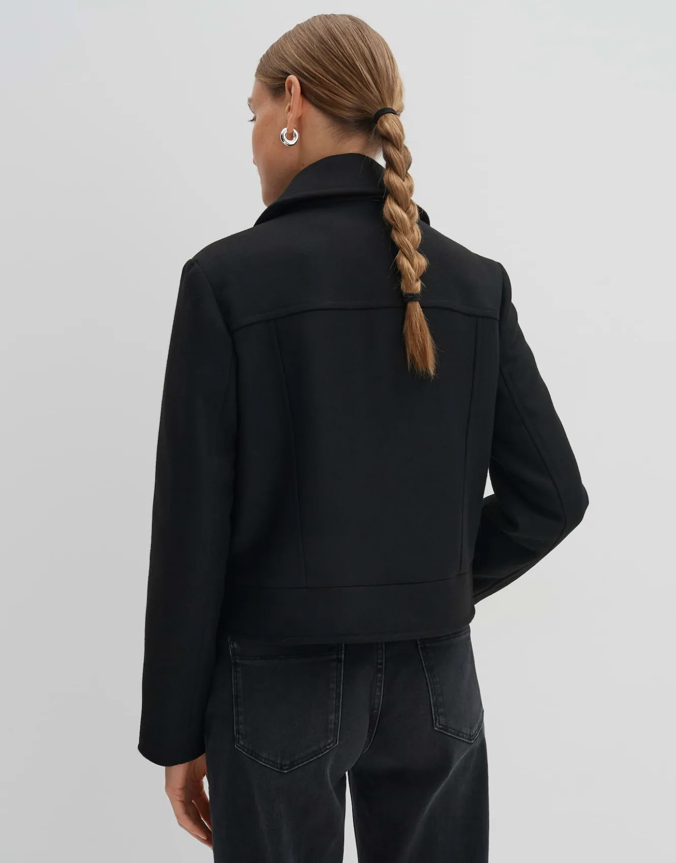 kurzjacke_najali_schwarz_online_bestellen_2.webp OPUS Kurzjacke Najali Schwarz Online Bestellen^Damen Jacken / Mäntel