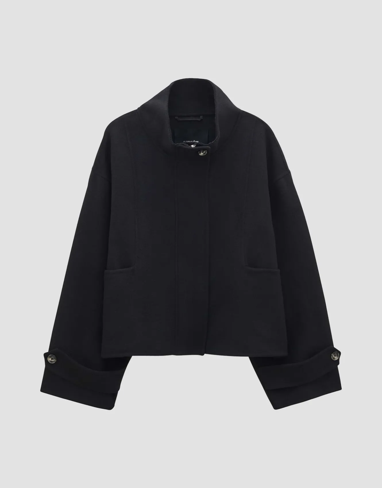 kurzjacke_varah_detail_schwarz_online_bestellen_7.webp OPUS Kurzjacke Varah Detail Schwarz Online Bestellen^Damen Jacken / Mäntel