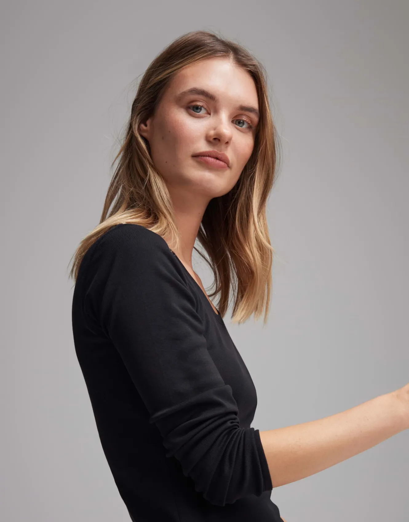 langarmshirt_sorana_schwarz_online_bestellen_4.webp OPUS Langarmshirt Sorana Schwarz Online Bestellen^Damen Basics | Shirts