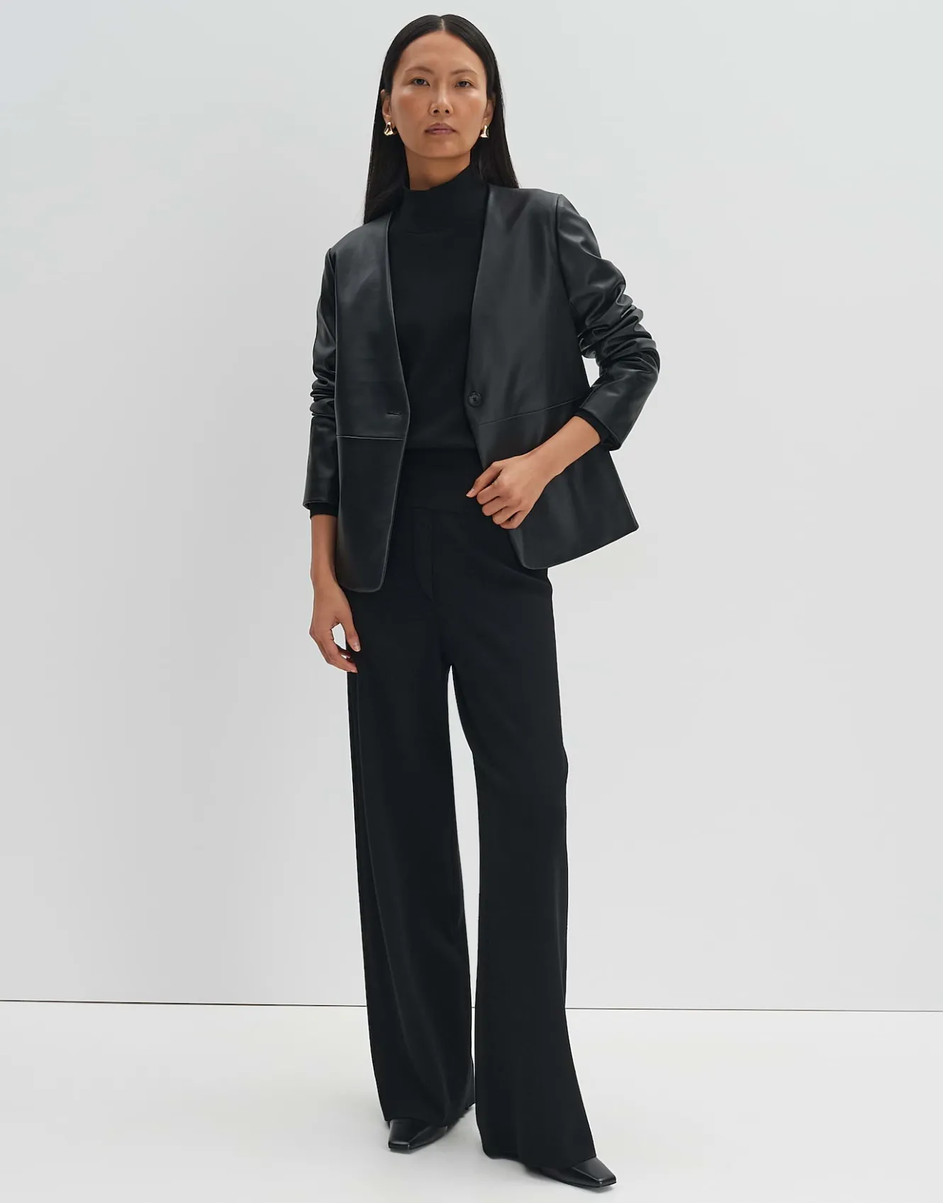 lederblazer_noebe_schwarz_online_bestellen_0.webp OPUS Lederblazer Noebe Schwarz Online Bestellen^Damen Blazer / Westen