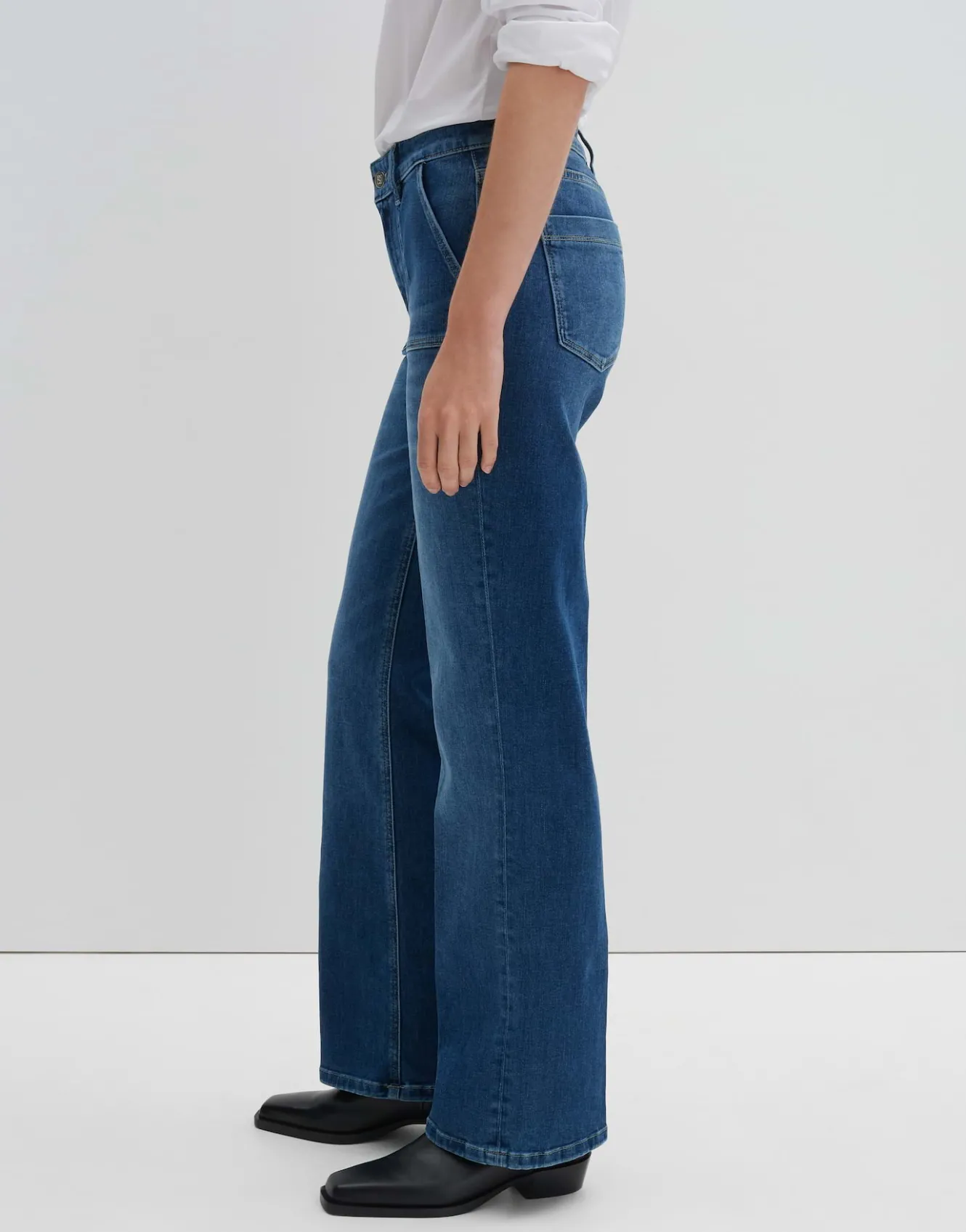 long_flared_jeans_carie_utility_blau_online_bestellen_3.webp OPUS Long Flared Jeans Carie Utility Blau Online Bestellen^Damen Jeans