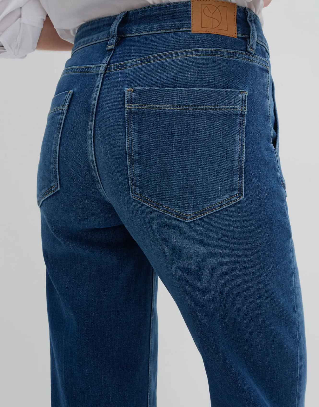 long_flared_jeans_carie_utility_blau_online_bestellen_4.webp OPUS Long Flared Jeans Carie Utility Blau Online Bestellen^Damen Jeans
