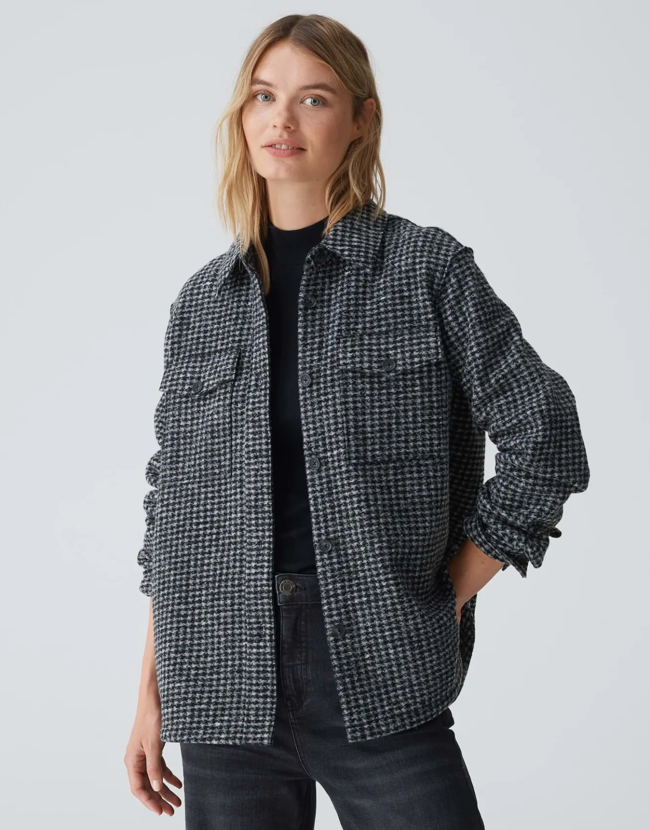 overshirt_junisa_schwarz_online_bestellen_1.webp OPUS Overshirt Junisa Schwarz Online Bestellen^Damen Blazer / Westen