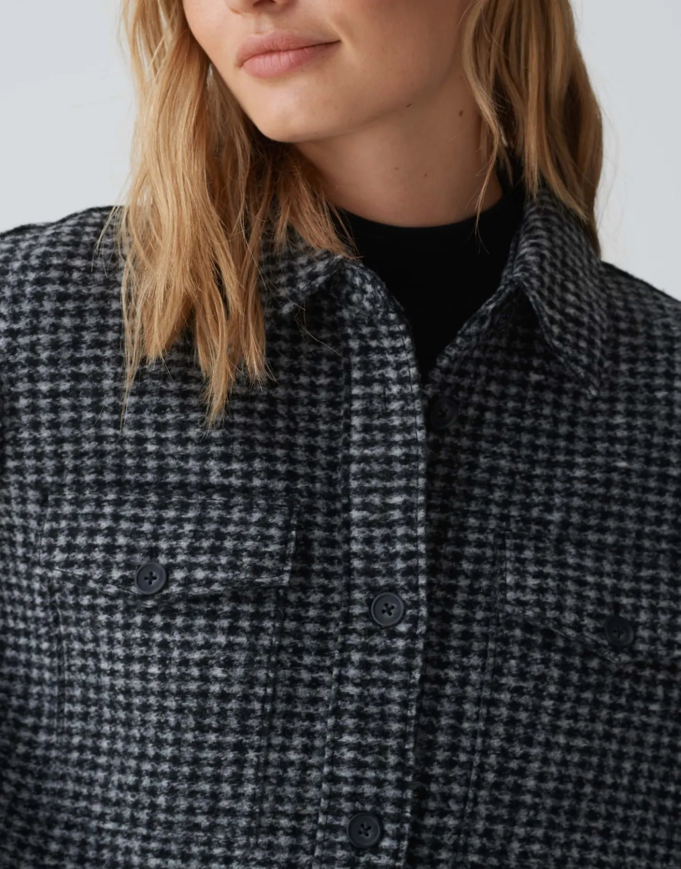 overshirt_junisa_schwarz_online_bestellen_4.webp OPUS Overshirt Junisa Schwarz Online Bestellen^Damen Blazer / Westen