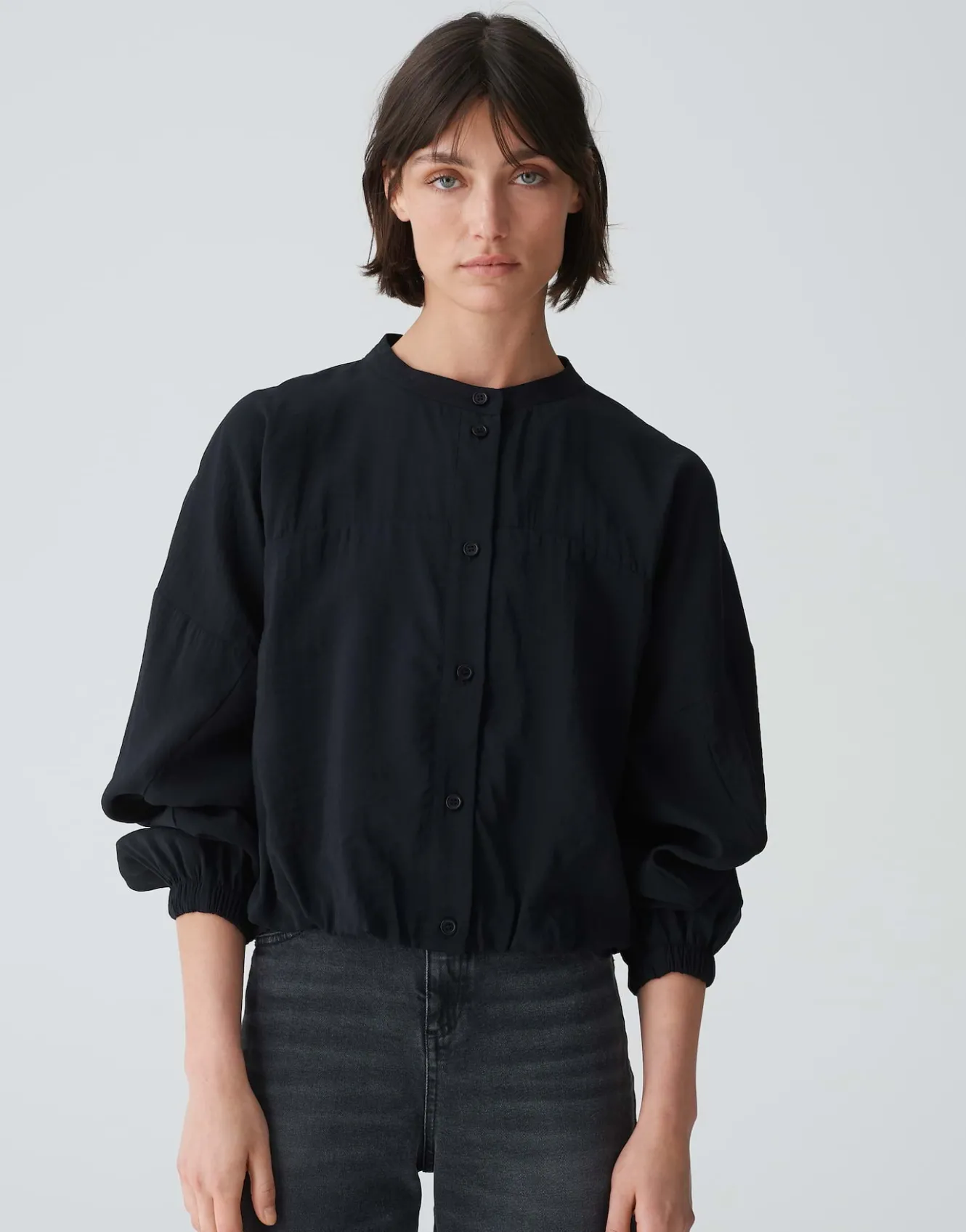 oversize_bluse_felono_schwarz_online_bestellen_1.webp OPUS Oversize Bluse Felono Schwarz Online Bestellen^Damen Blusen