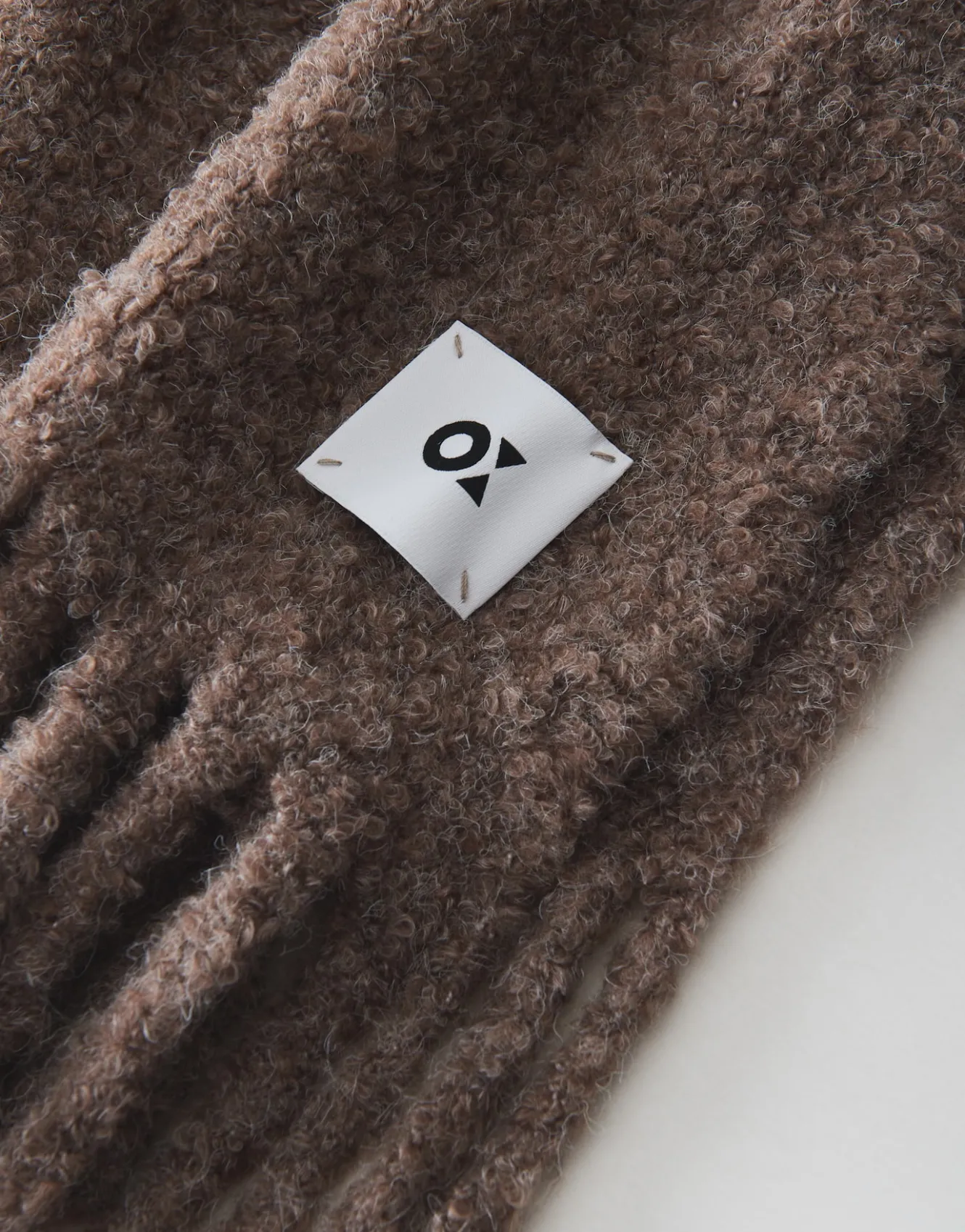 oversize_schal_amoni_scarf_braun_online_bestellen_9.webp OPUS Oversize Schal Amoni Scarf Braun Online Bestellen^Damen Accessoires
